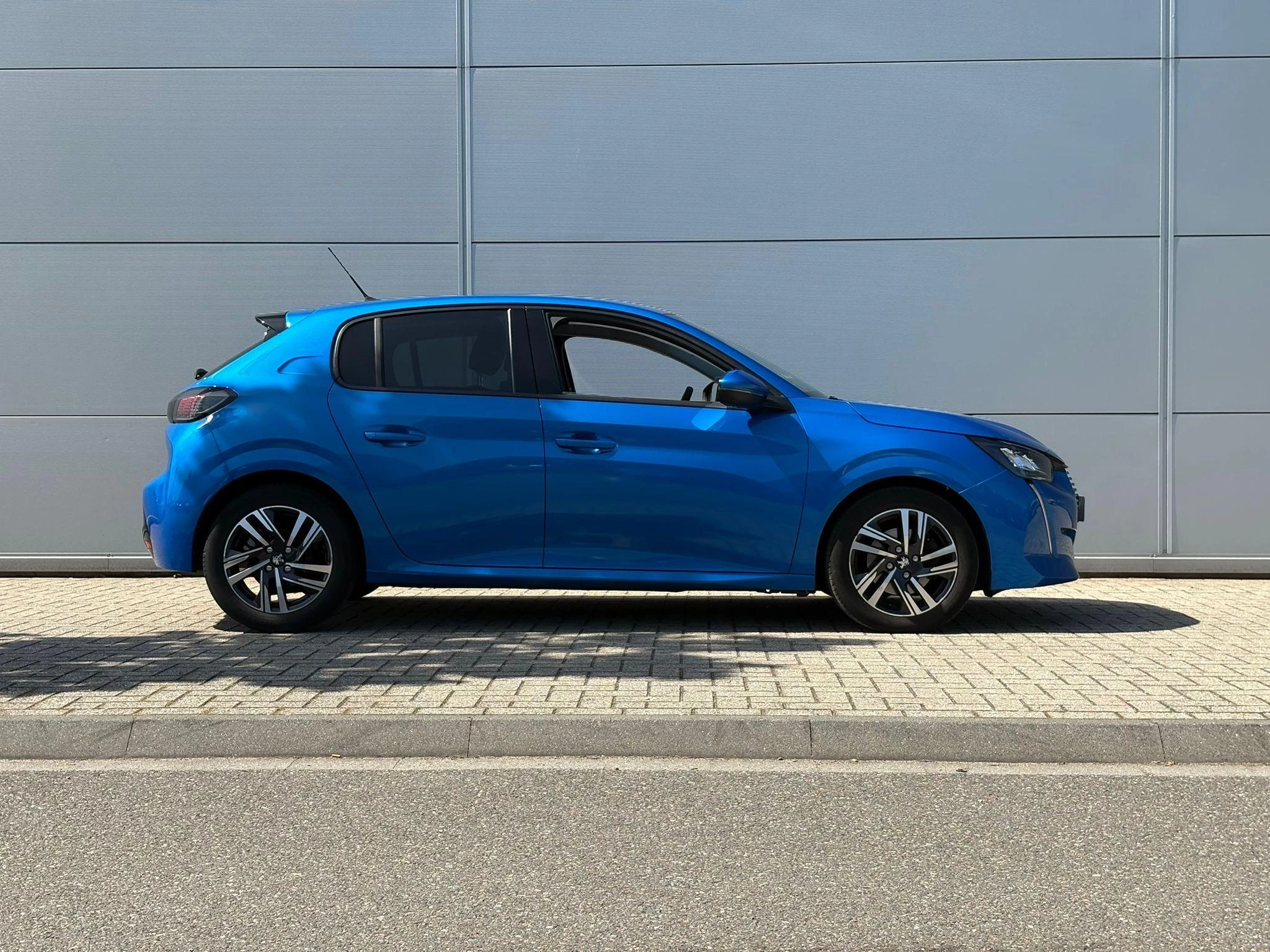 Peugeot 208 1.2 PureTech 100 Allure