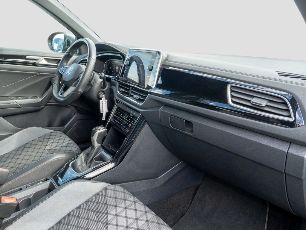 Volkswagen-T-Roc-image-7