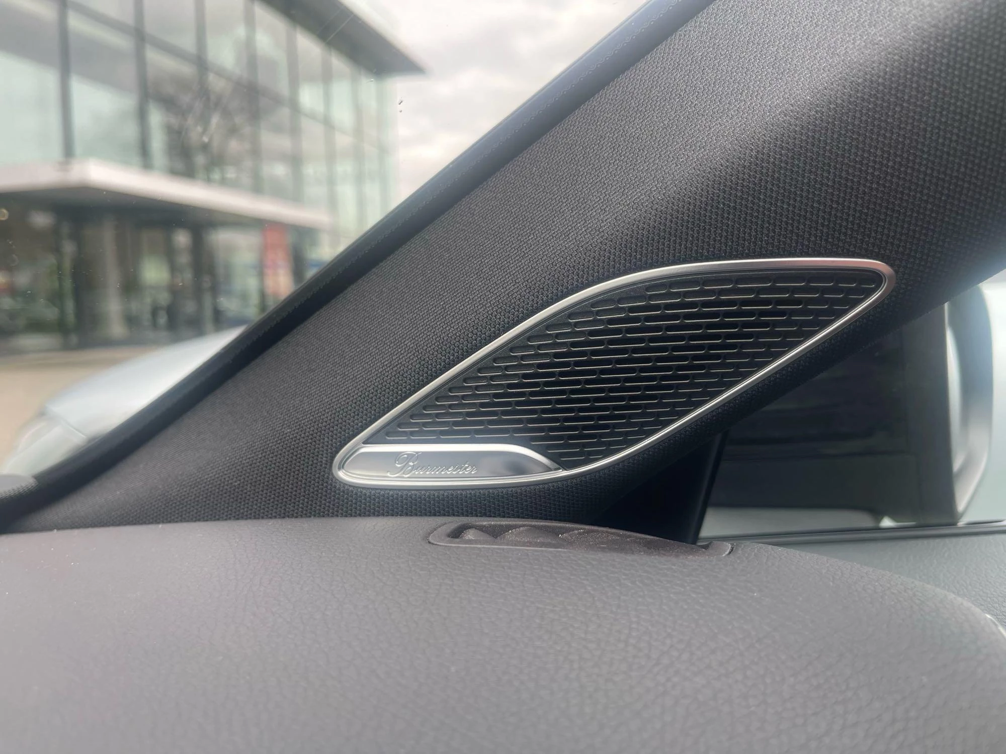 Mercedes-Benz A-Klasse 200 d AMG Line Limousine + PANO DAK + MULTIBEAM + BURMESTER +