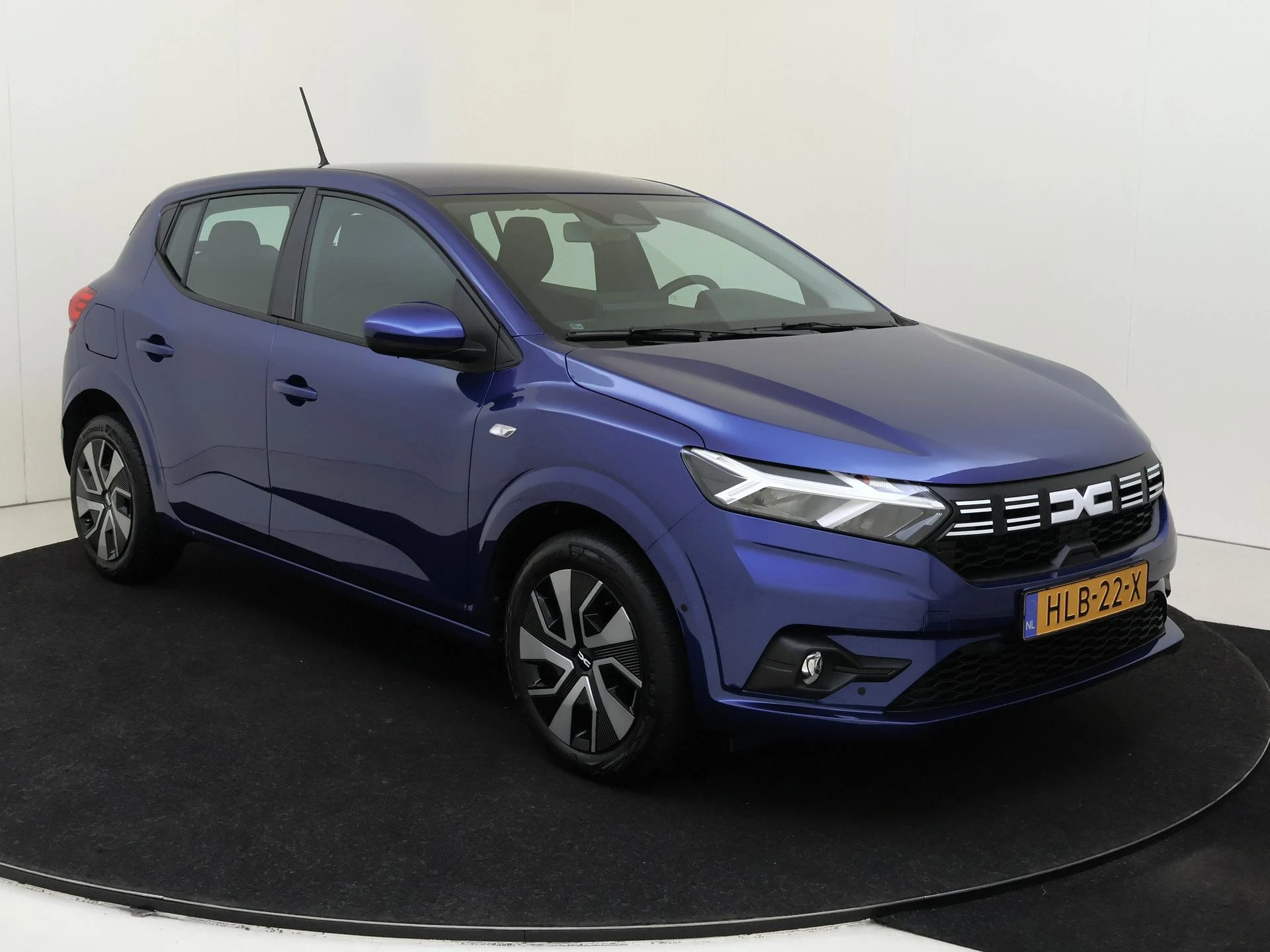 Dacia-Sandero-image-1