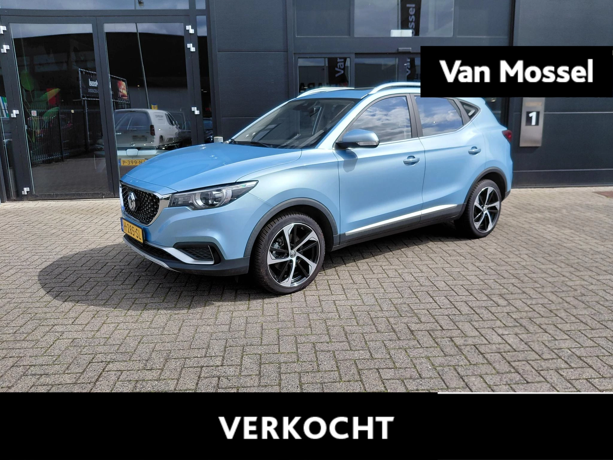 MG-ZS EV-image-0