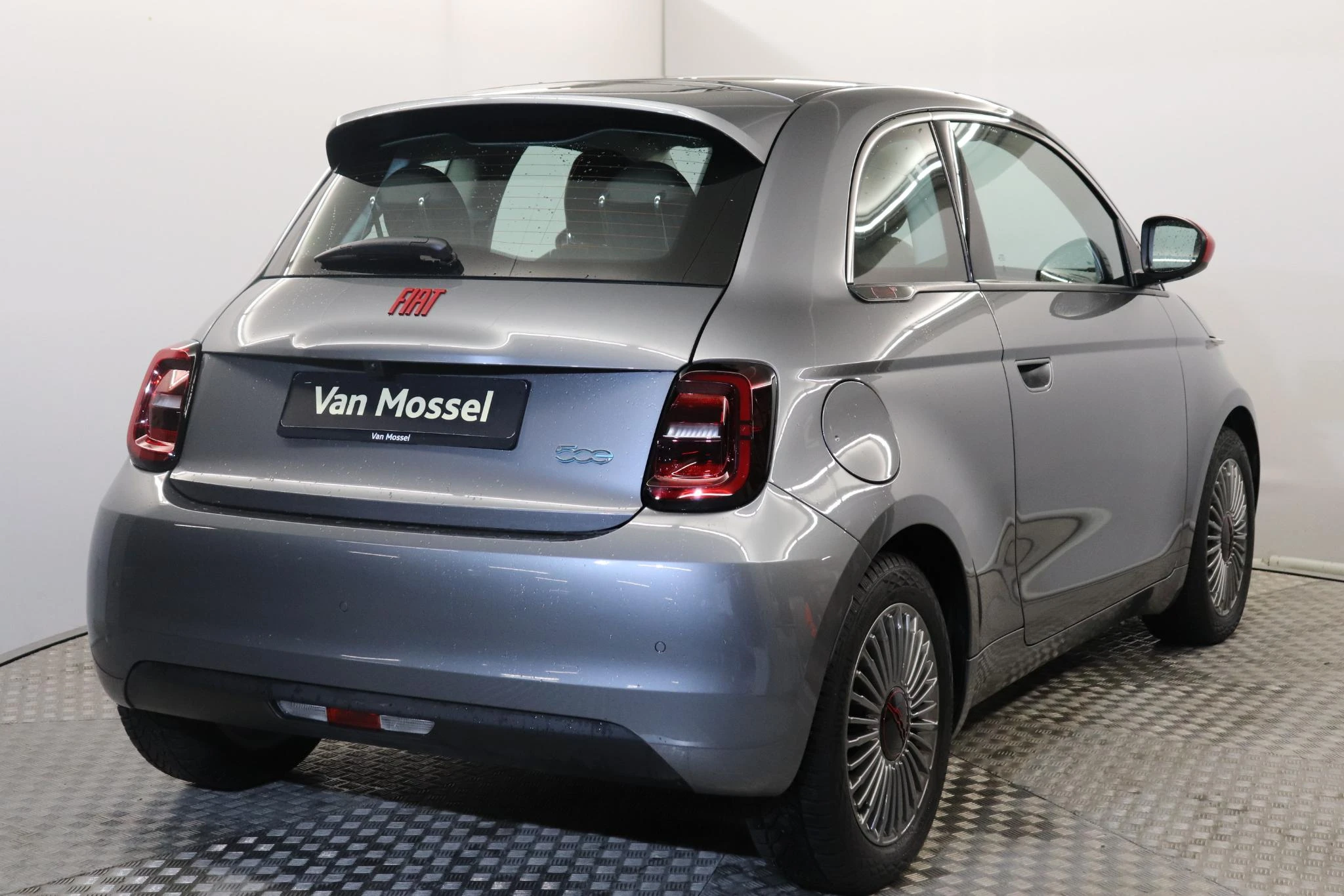 Fiat-500e-image-4