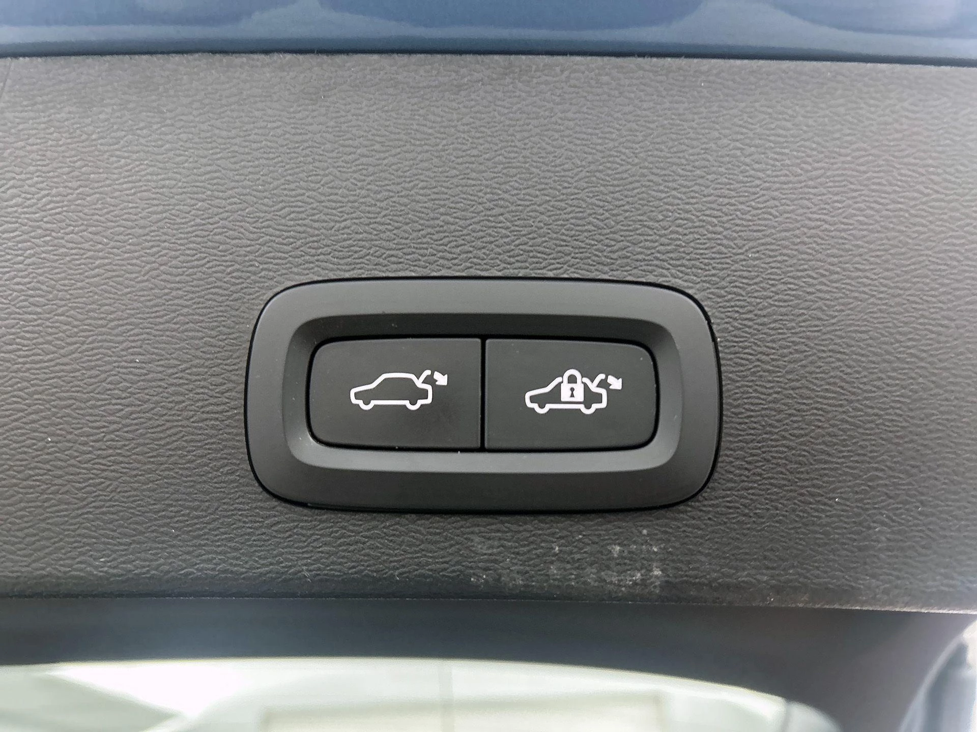 Volvo-XC40-image-23