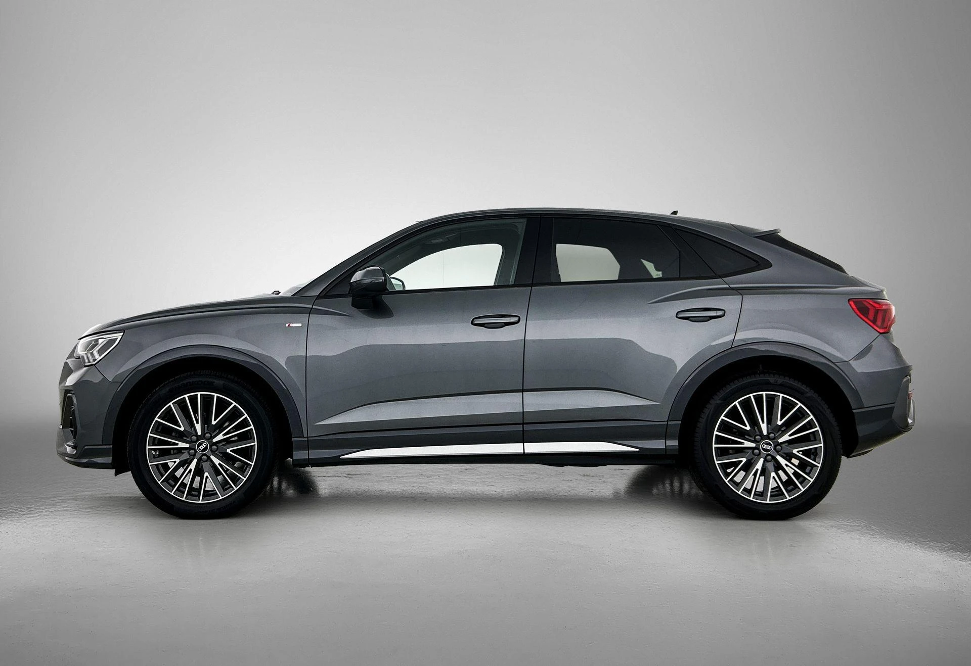 Audi-Q3-image-2