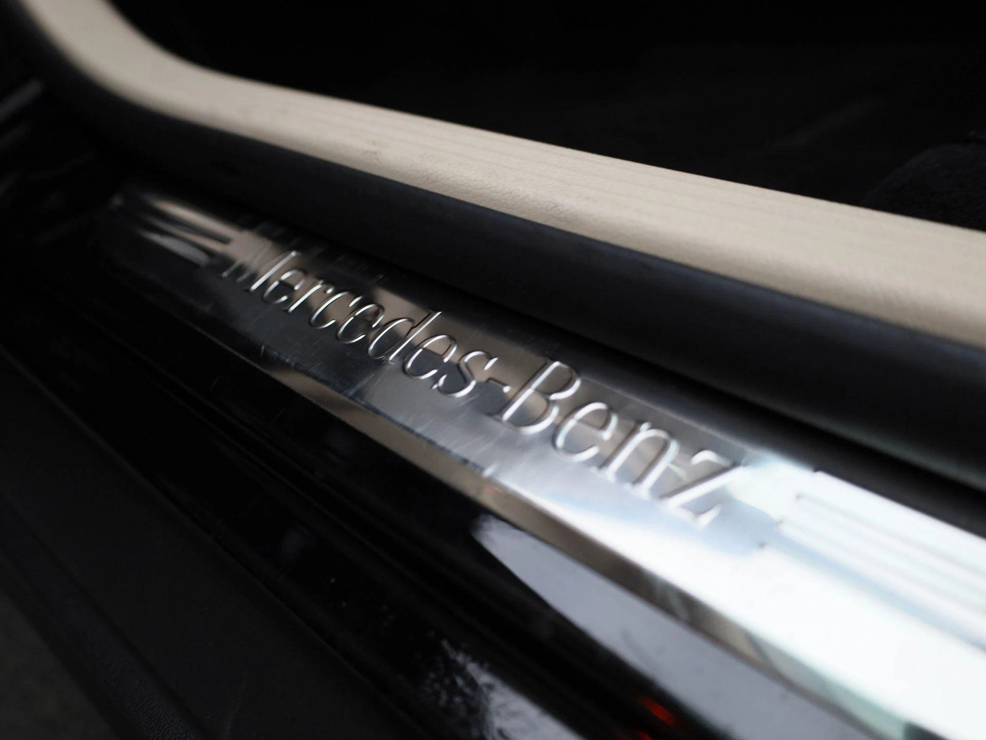 Mercedes-Benz-GLC-image-32
