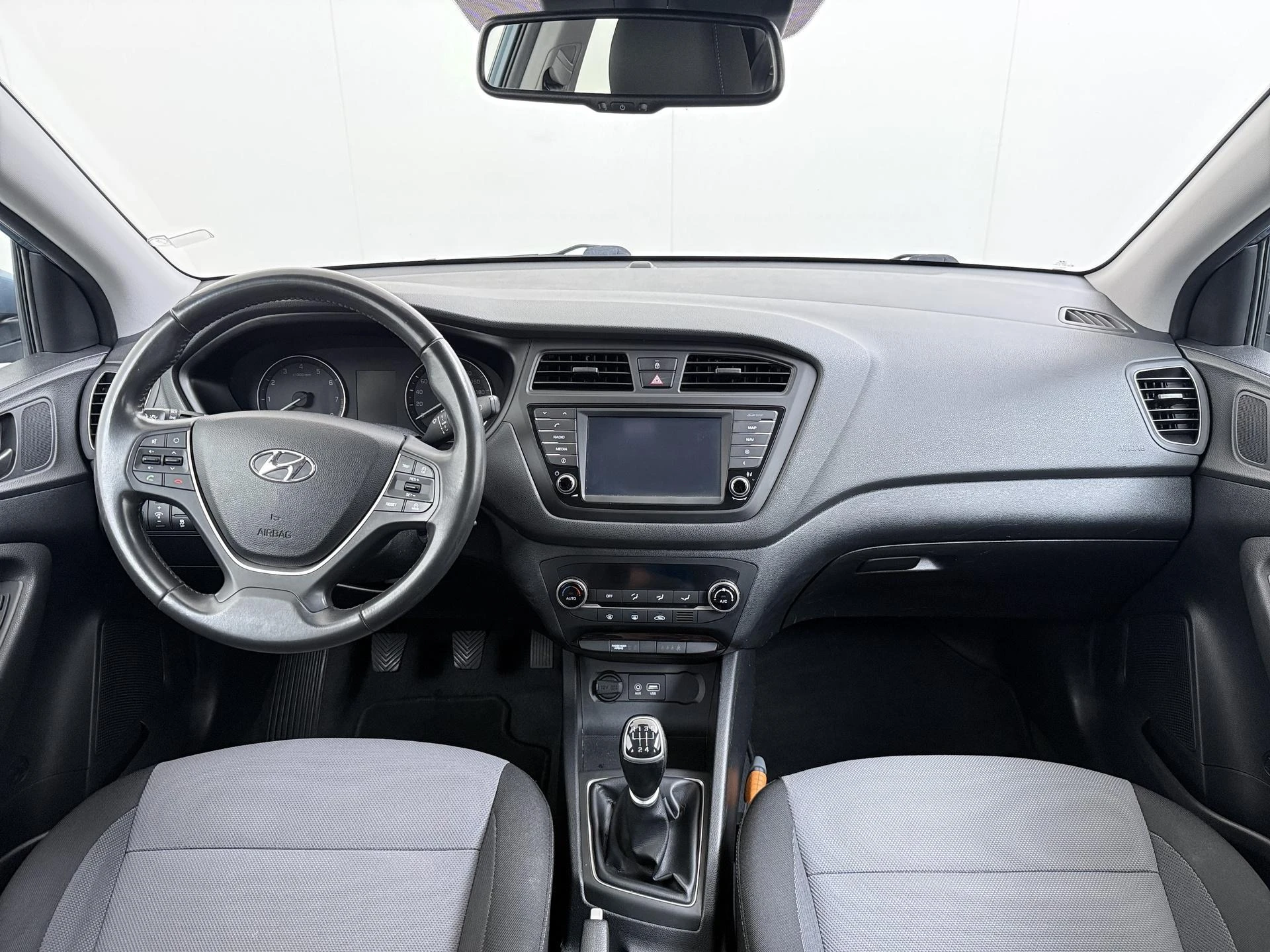 Hyundai-i20-image-24