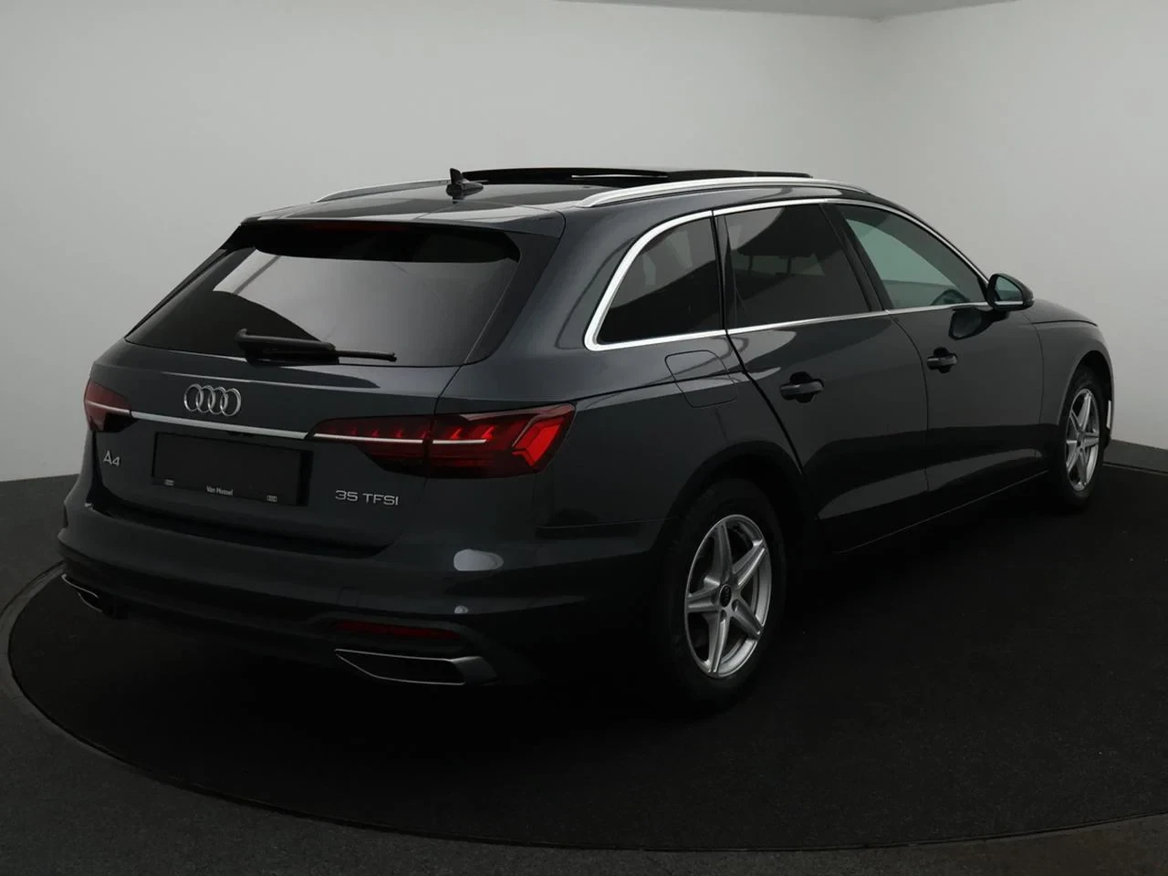 Audi-A4-image-14