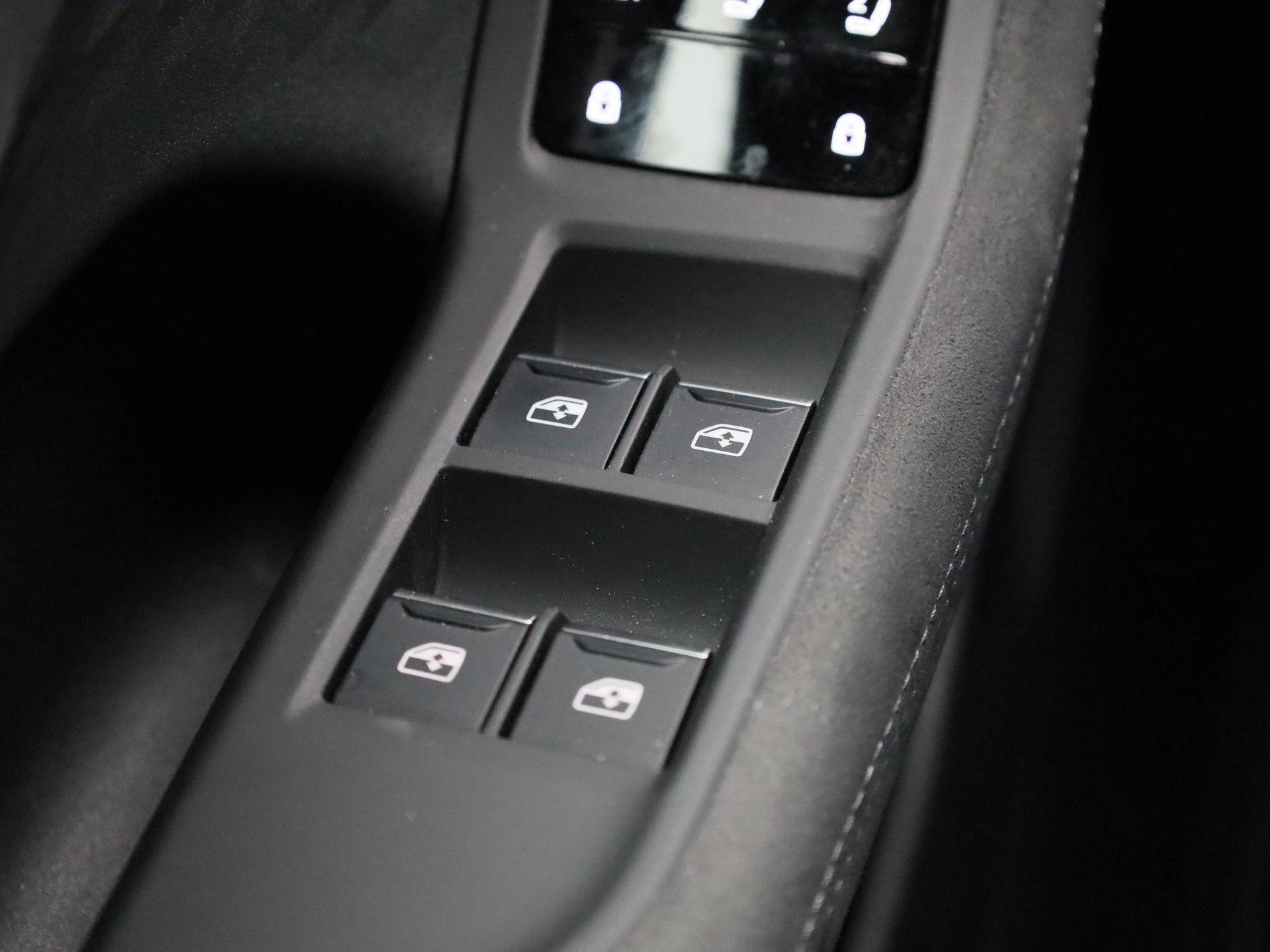 Audi A6 Limousine 2.0 e-hybrid quattro S Edition 299 PK