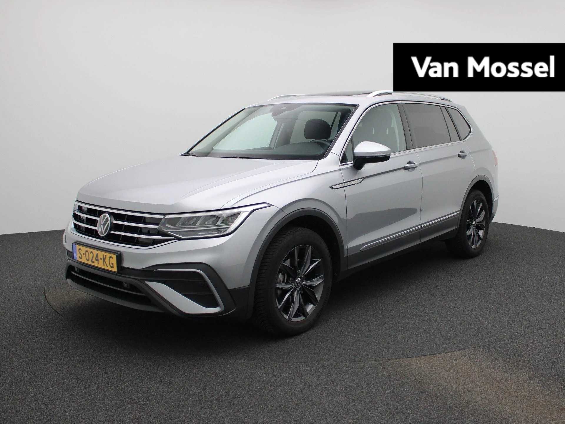 Volkswagen-Tiguan Allspace-image-0
