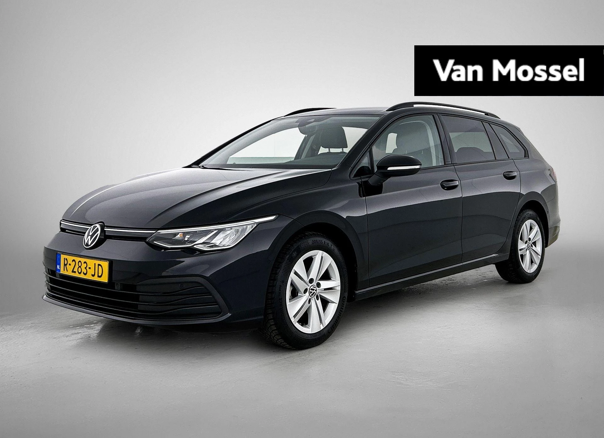 Volkswagen-Golf-image-0