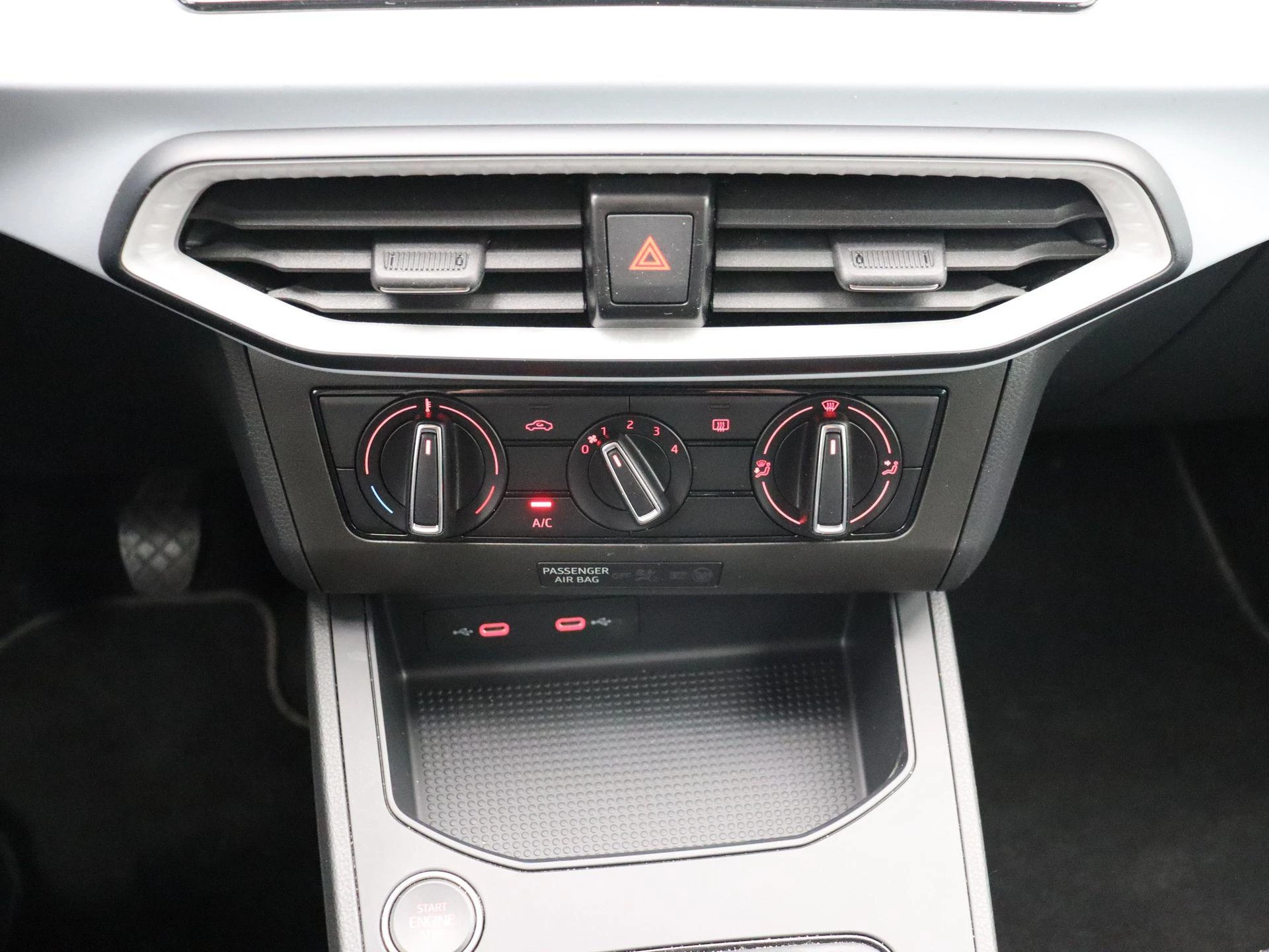 SEAT Ibiza 5D 1.0 TSI 70kW Move Full Link
