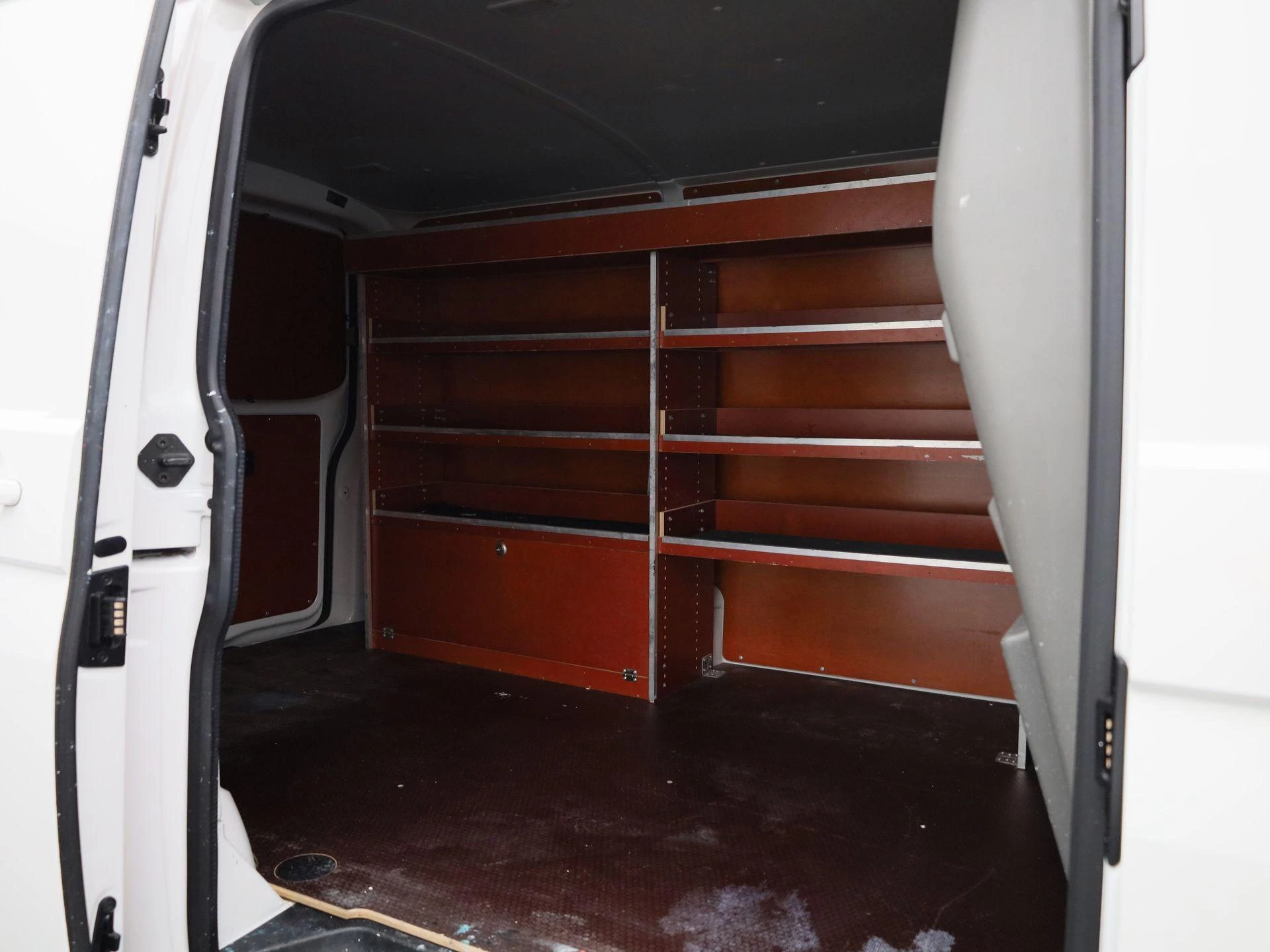 Volkswagen Transporter 2.0 TDI L1H1 110PK