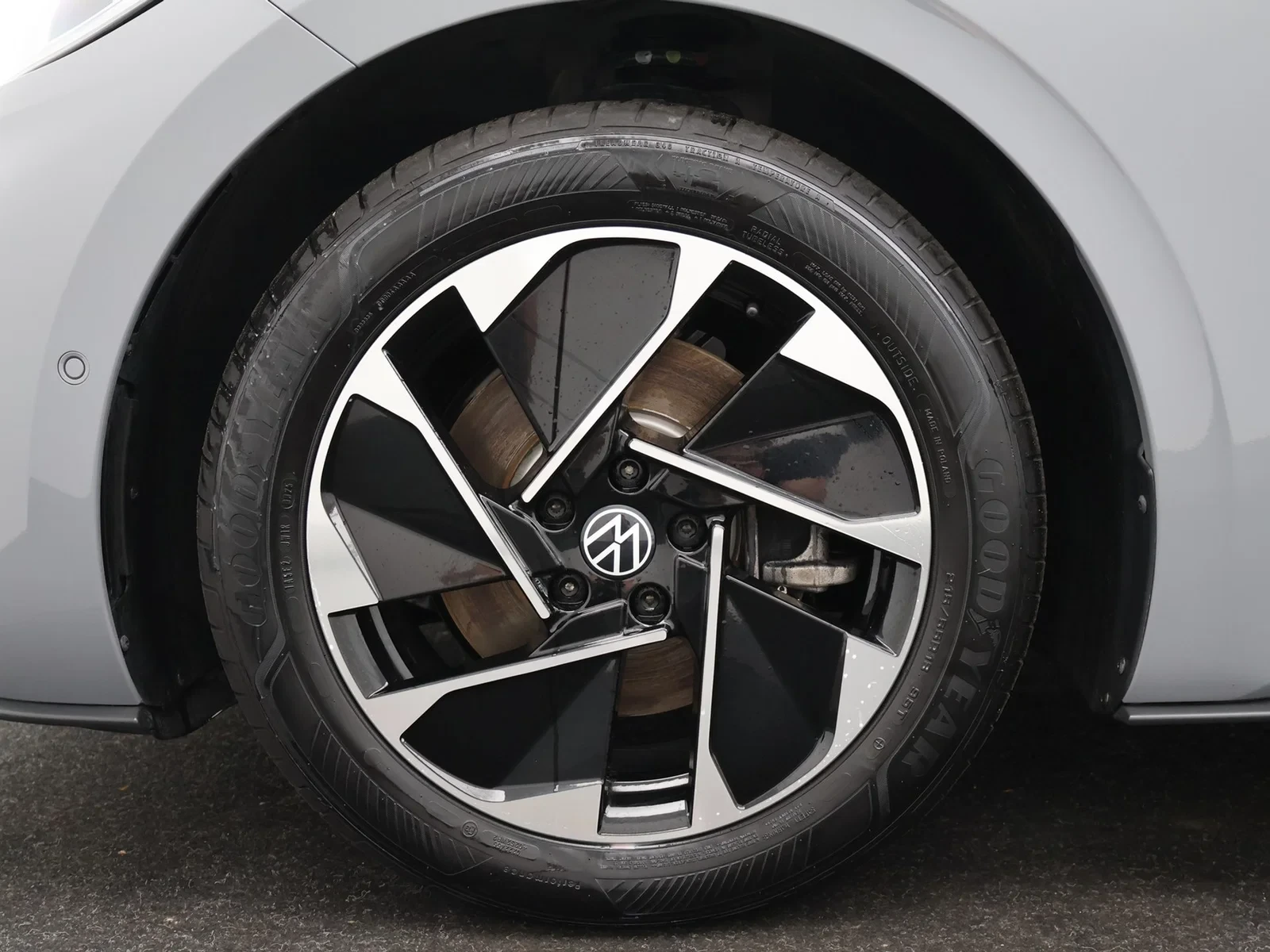 Volkswagen ID.3 ID.3 Pro Performance Business 59 kWh 204PK *AUTOMAAT*CAMERA*CRUISE*PDC*NAVI*APP-CONNECT*AIRCO*VIRTUAL COCKPIT*...*