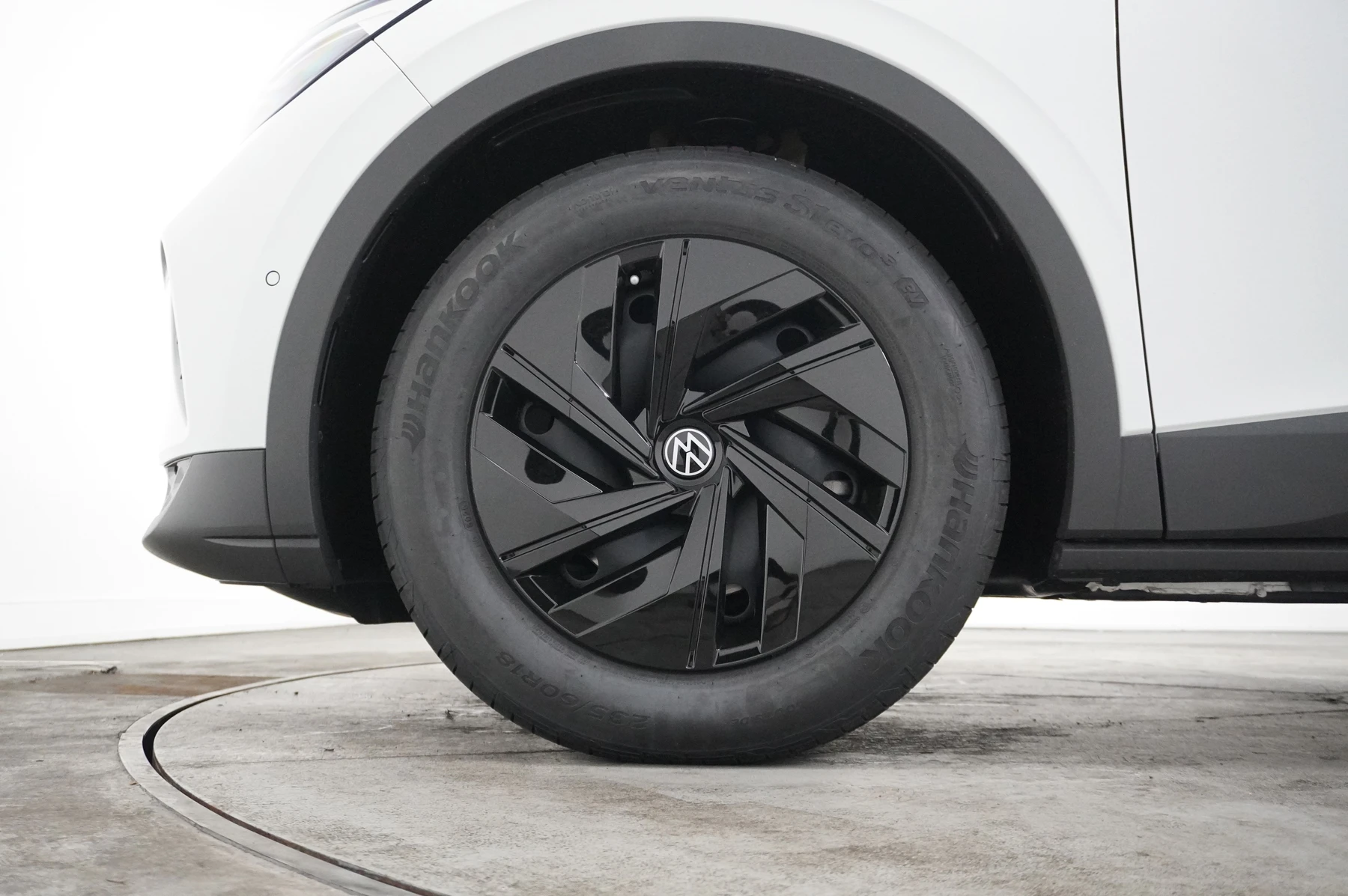 Volkswagen-ID.4-image-4