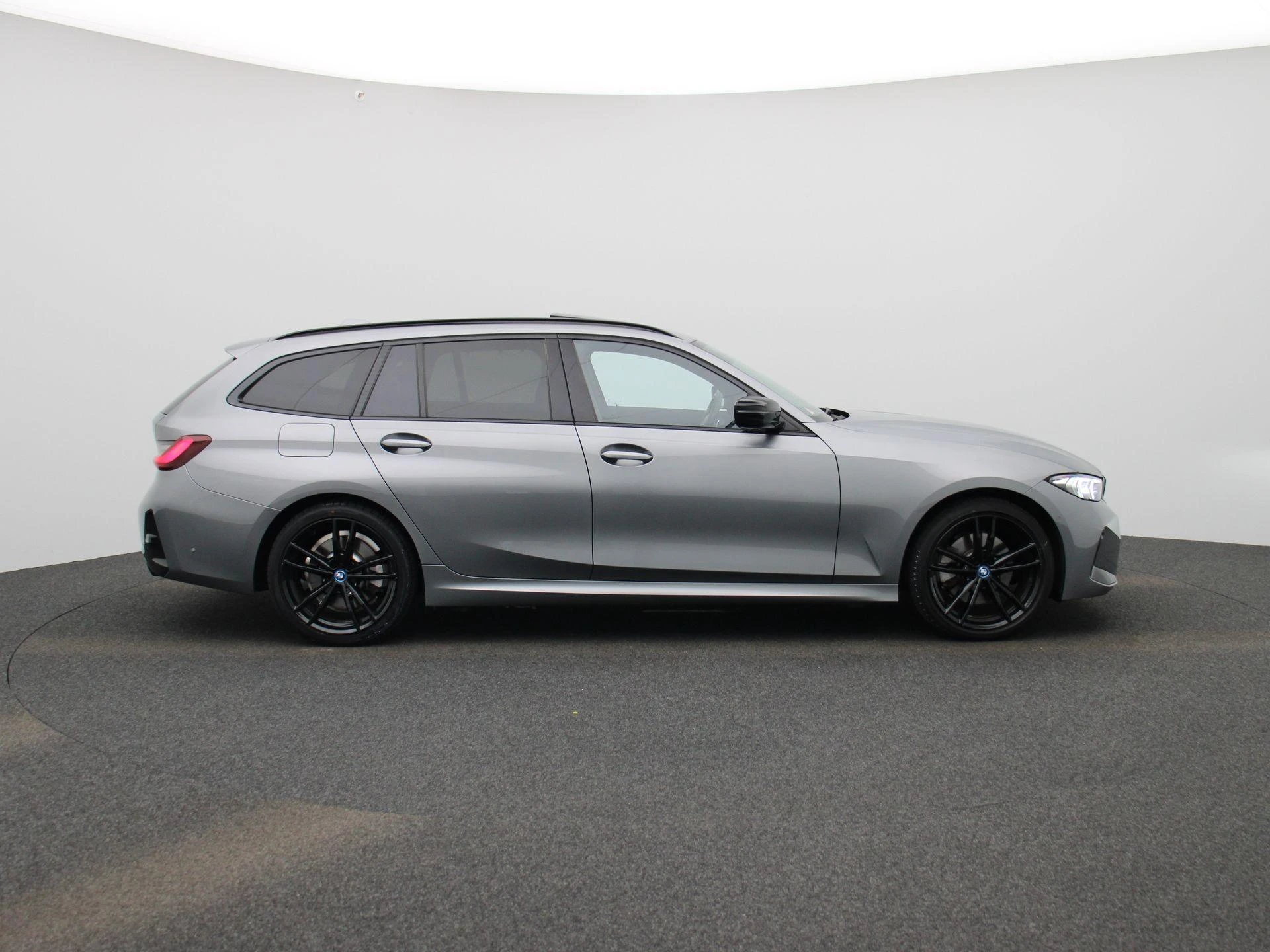 BMW-3 Serie-image-5