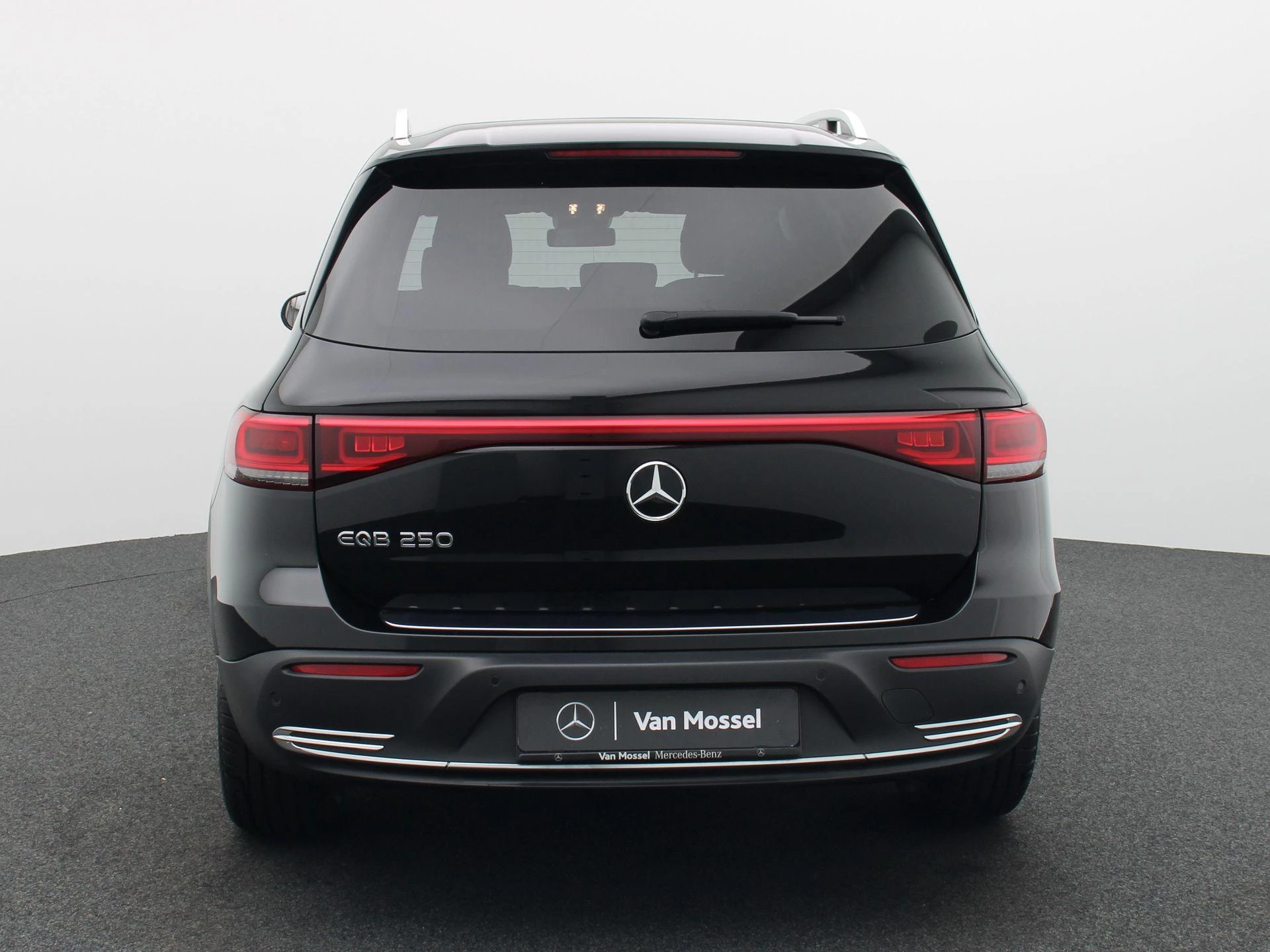 Mercedes-Benz EQB 250 Business Line