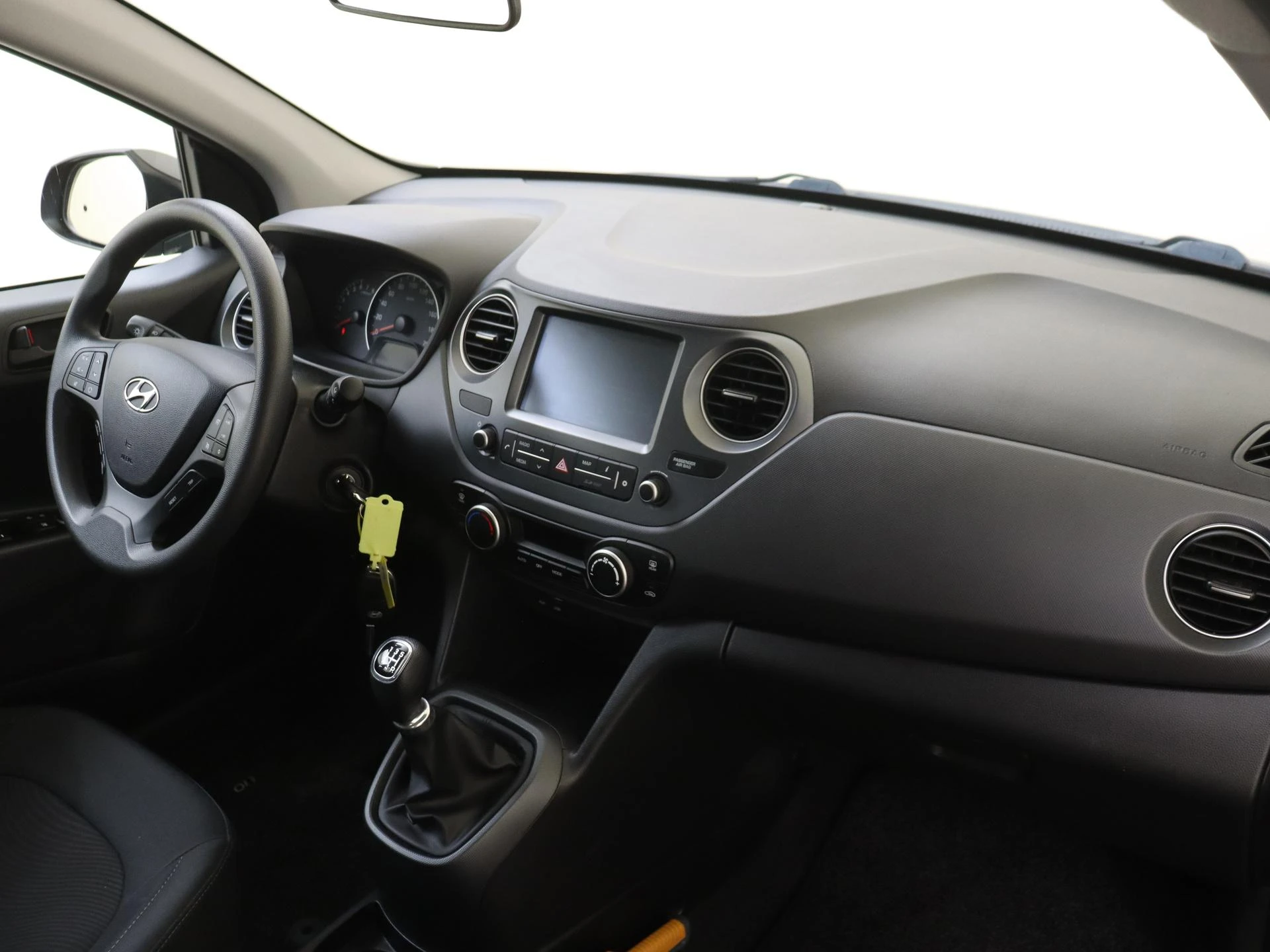 Hyundai-i10-image-4