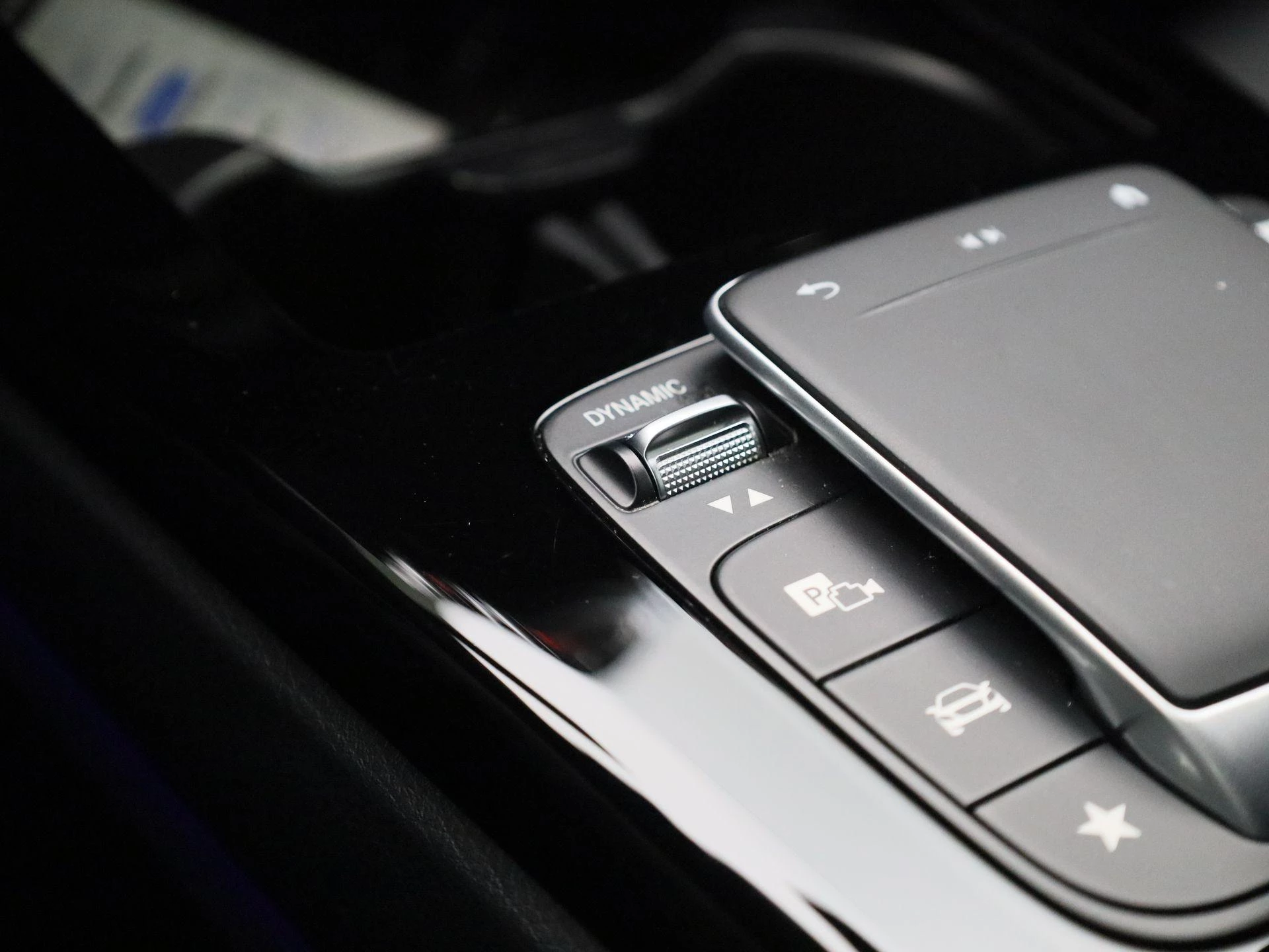 Mercedes-Benz-A-Klasse-image-18
