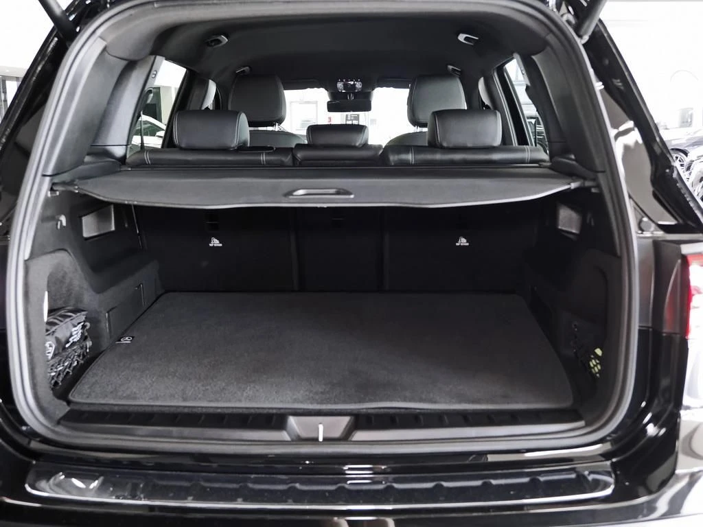 Mercedes-Benz-GLB 200 d-image-15
