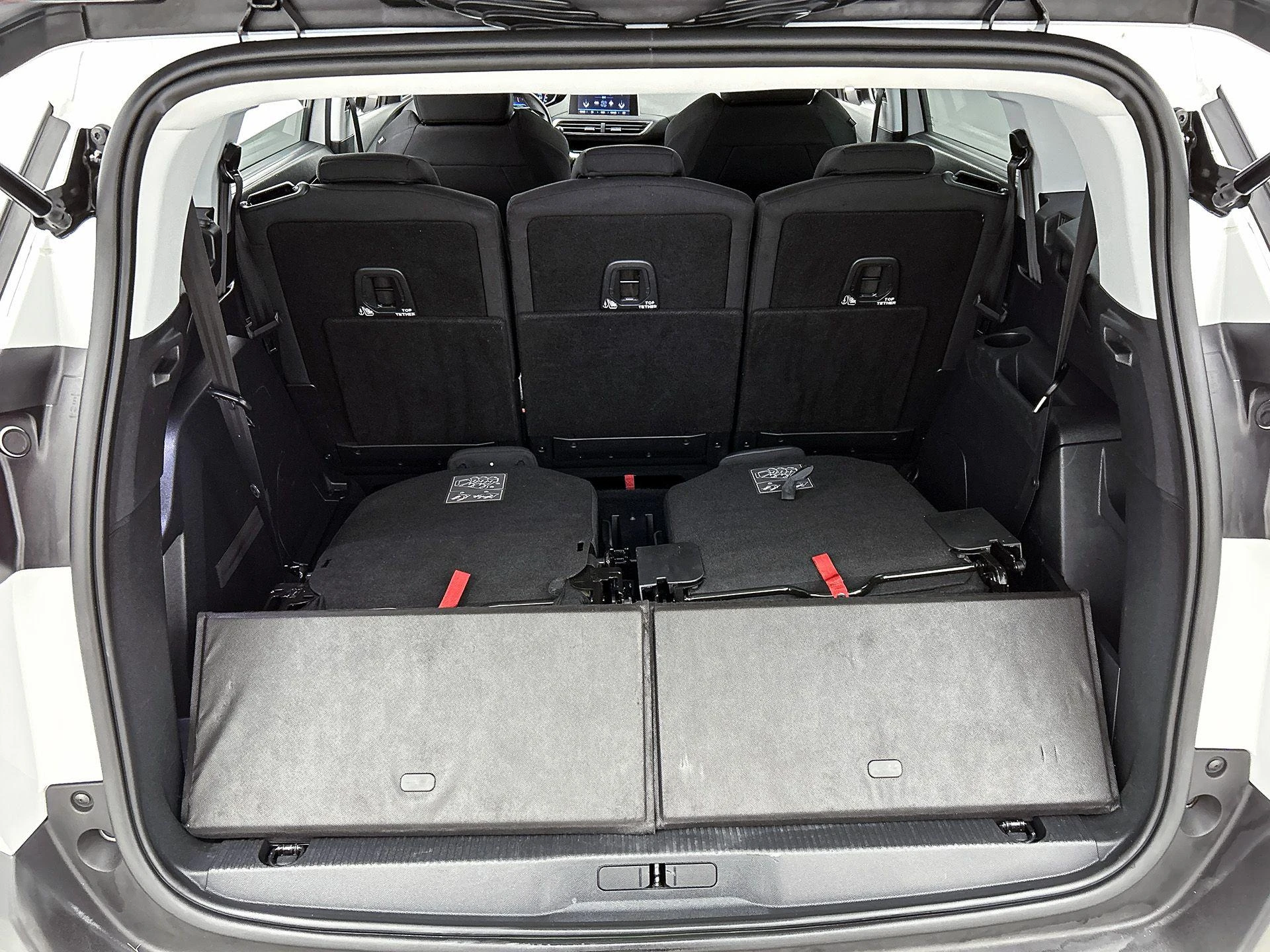 Peugeot-5008-image-37