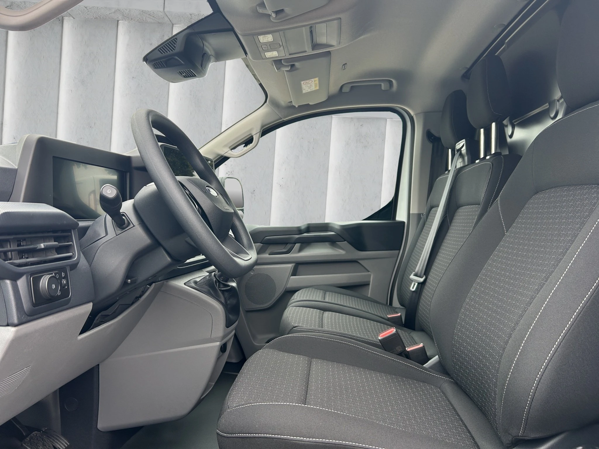 Ford-Transit Custom-image-9