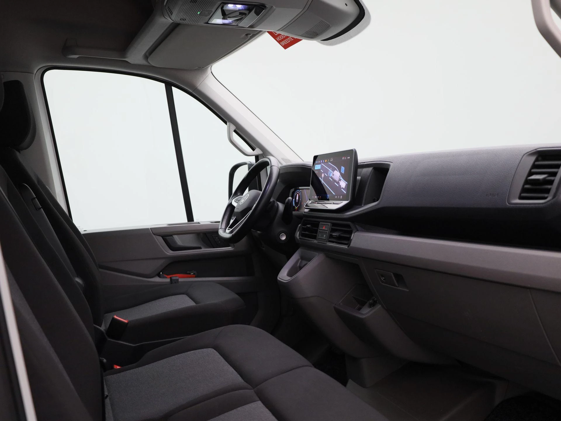 Volkswagen-Crafter-image-34