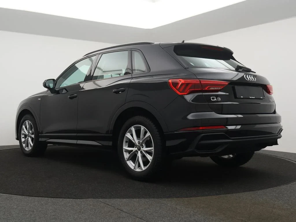 Audi-Q3-image-5