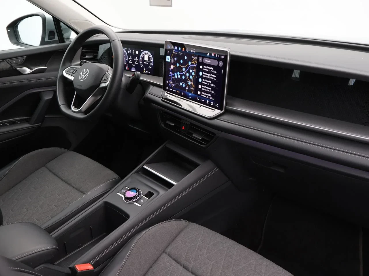 Volkswagen Tayron VW Tayron 1.5eTSI mHEV 150PK *AUTOMAAT*360°CAMERA*7 ZITPLAATSEN*ACC*PDC*NAVI*APP-CONNECT*LED*...*