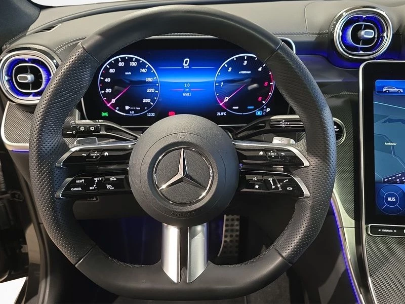 Mercedes-Benz-GLC-image-13