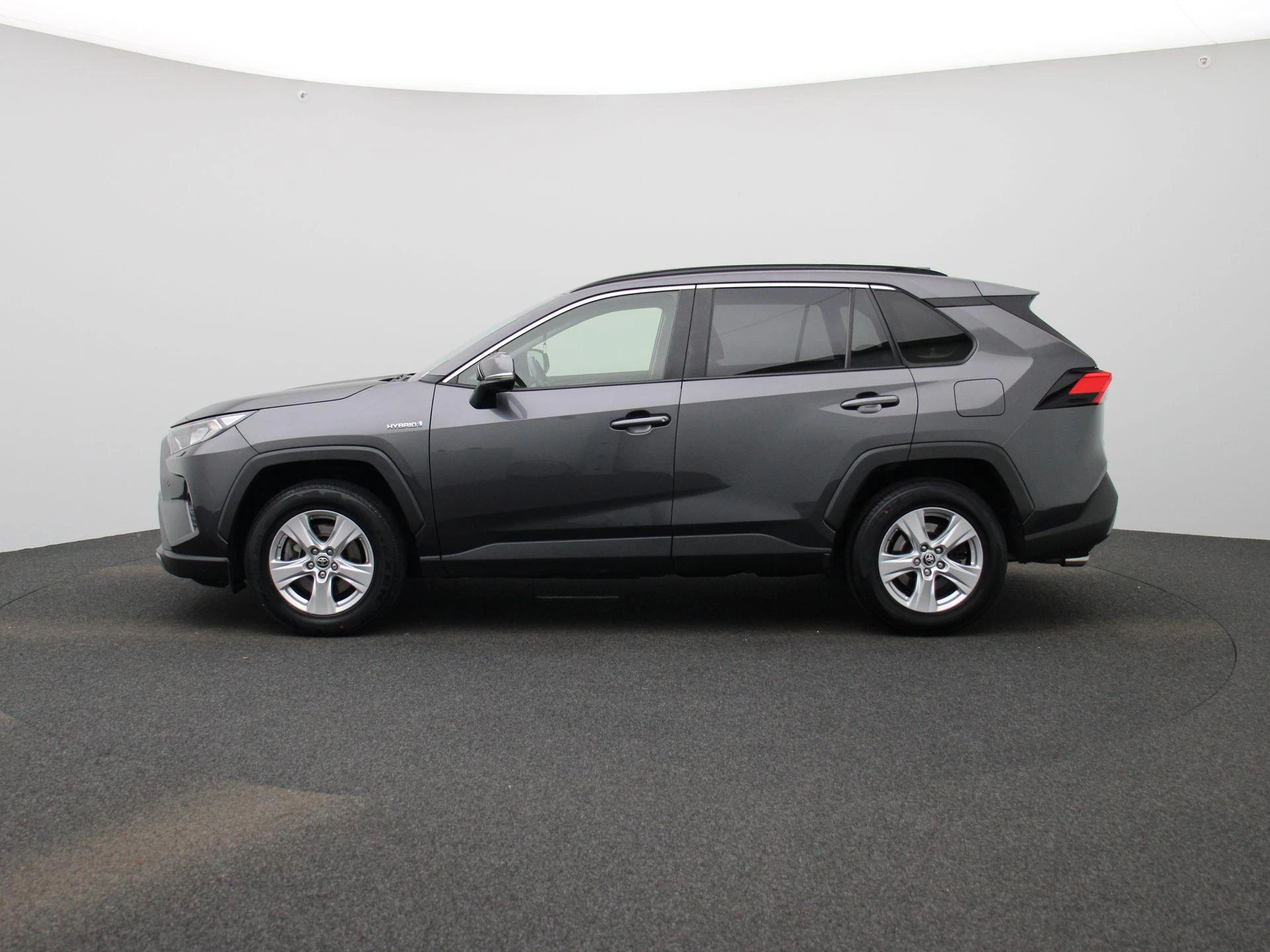 Toyota-RAV4-image-3