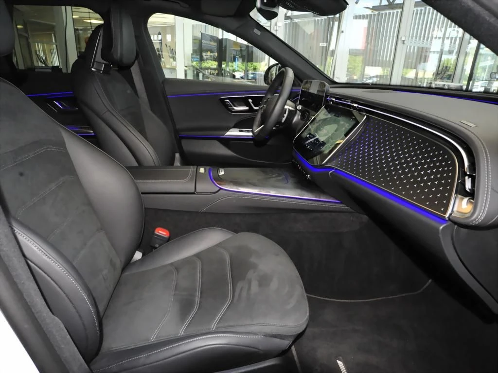 Mercedes-Benz-E-Klasse 220-image-11