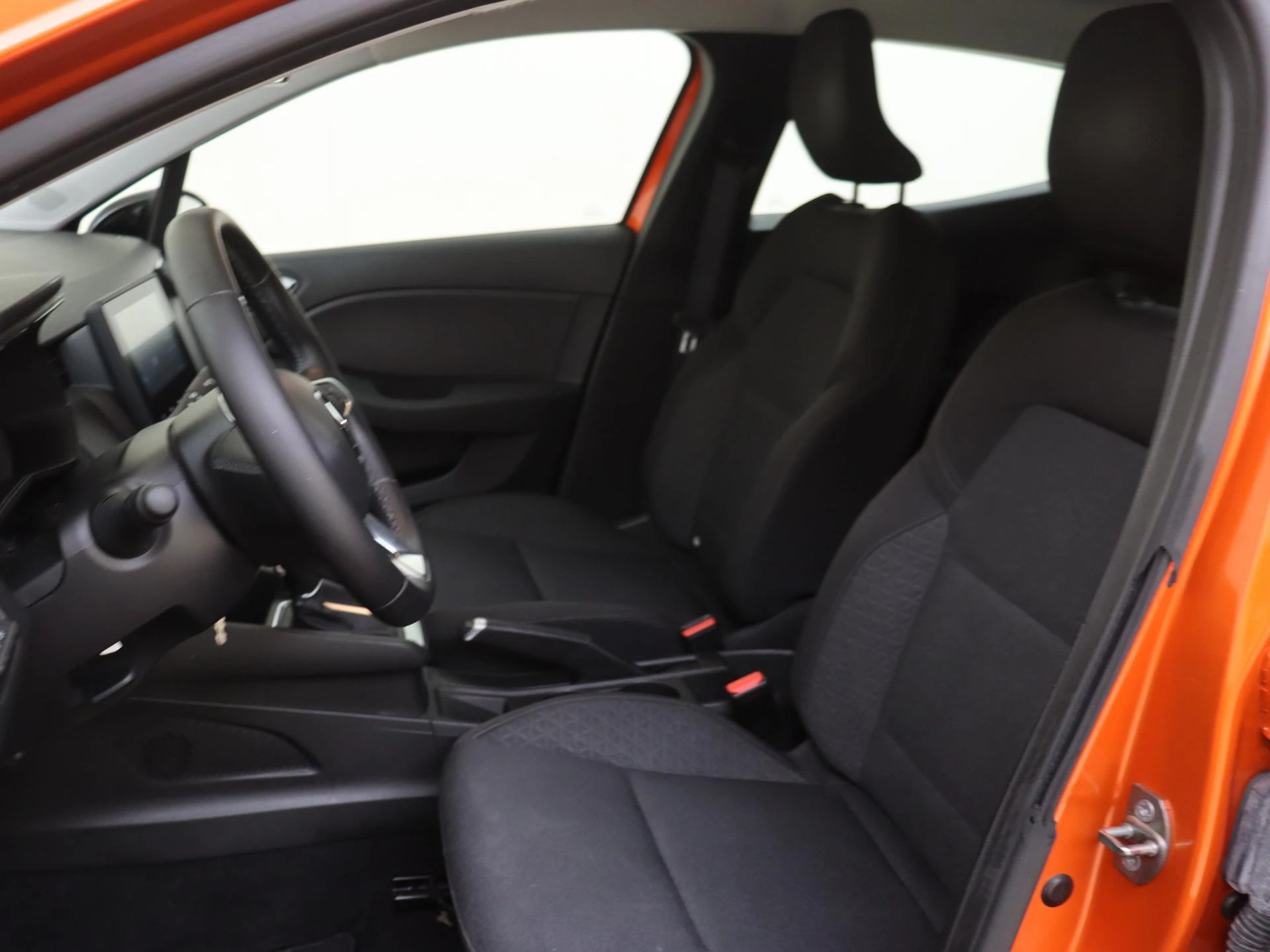 Renault-Clio-image-10