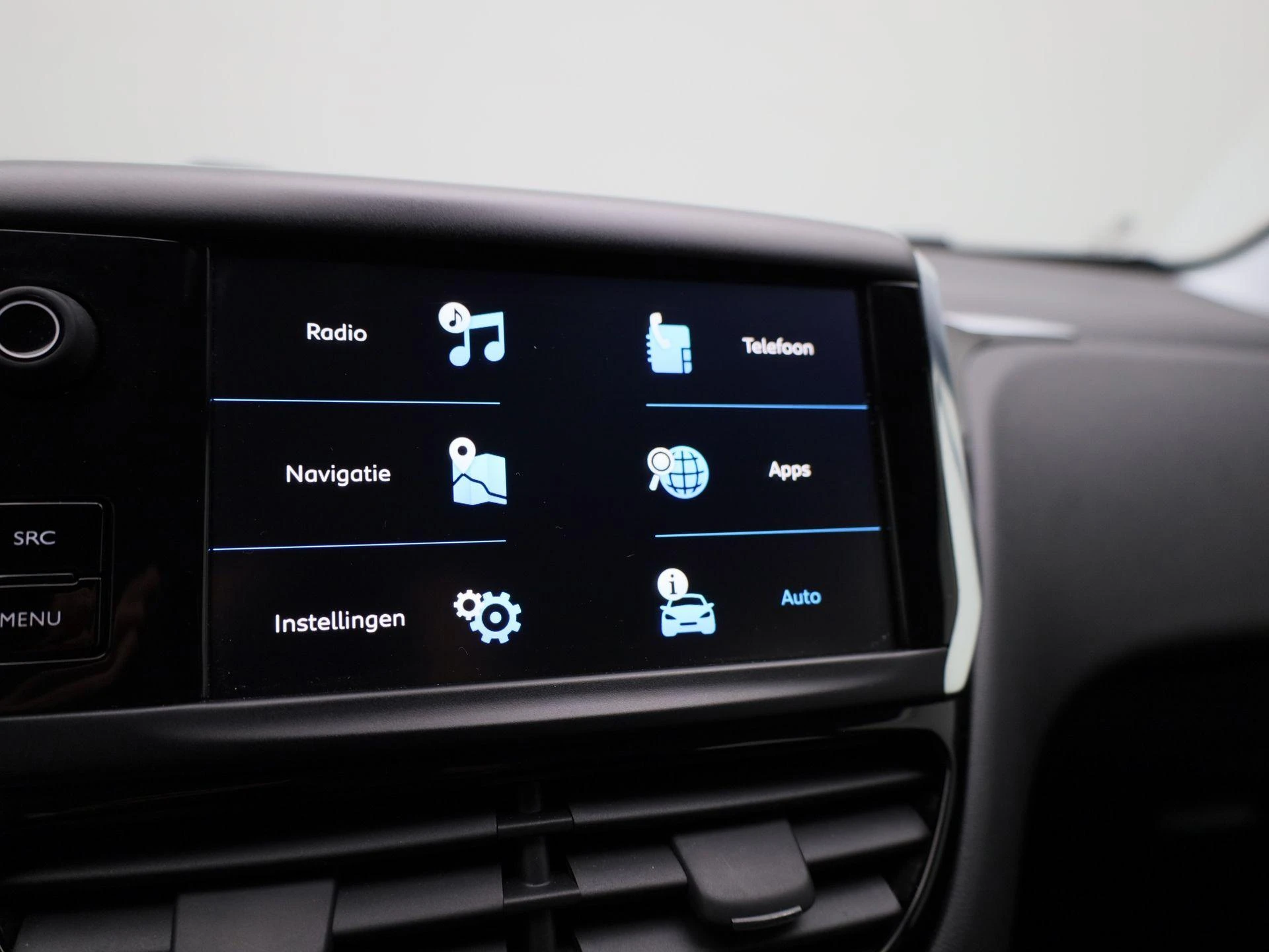 Peugeot-208-image-13