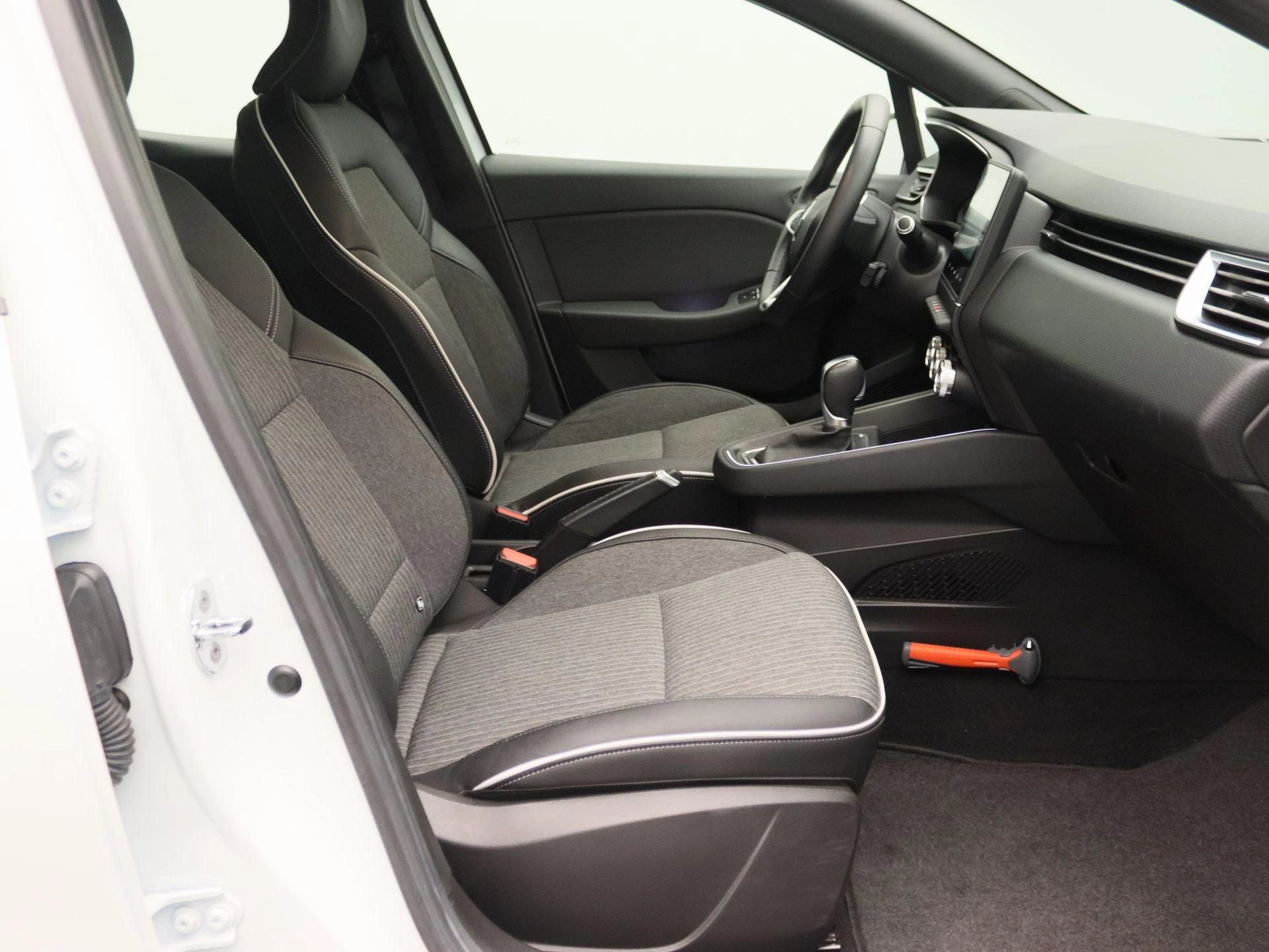 Renault Clio E-Tech Hybrid 140 Intens