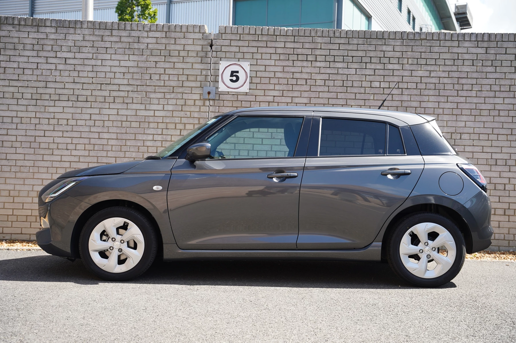 Suzuki Swift 1.2 Mild Hybrid Motion 5dr CVT