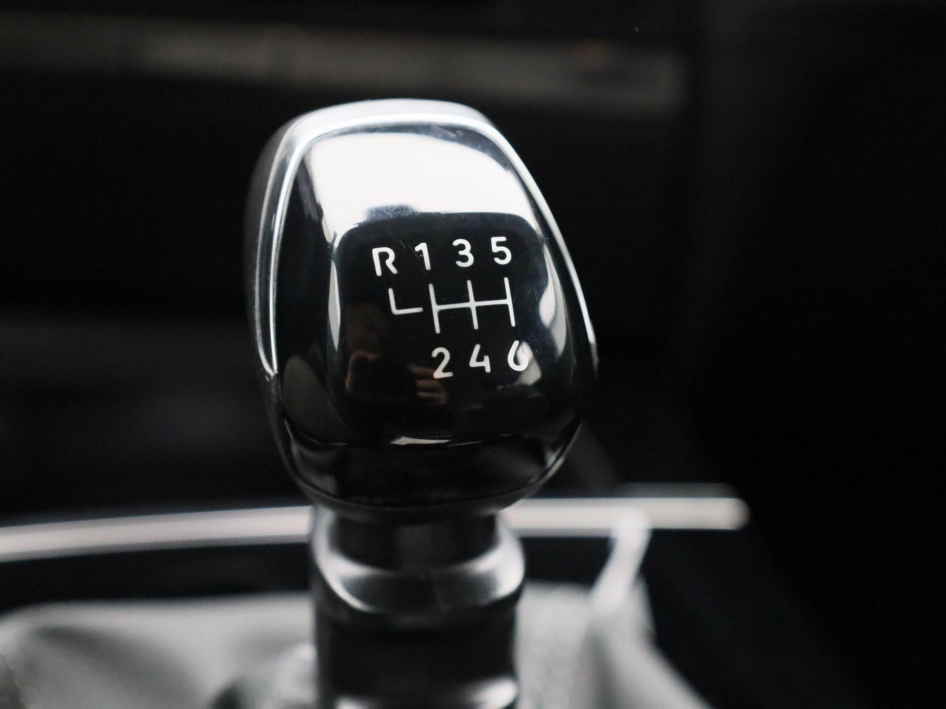 Opel-Astra-image-18