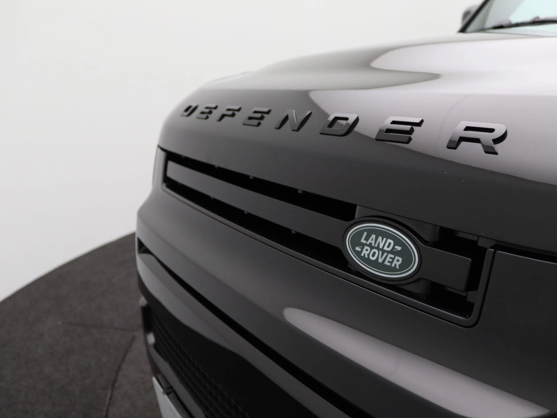 Land Rover-Defender-image-37