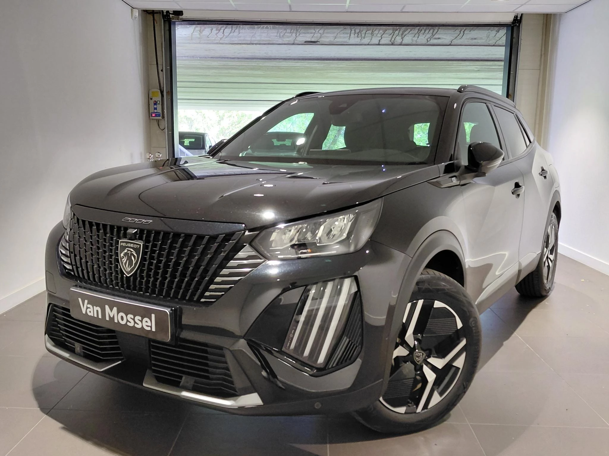 Peugeot-e-2008-image-23