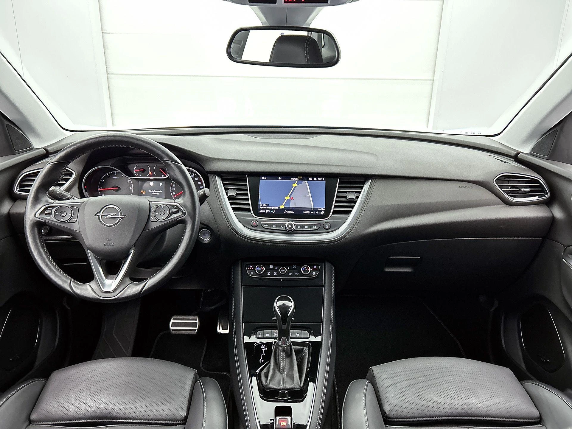 Opel-Grandland X-image-18