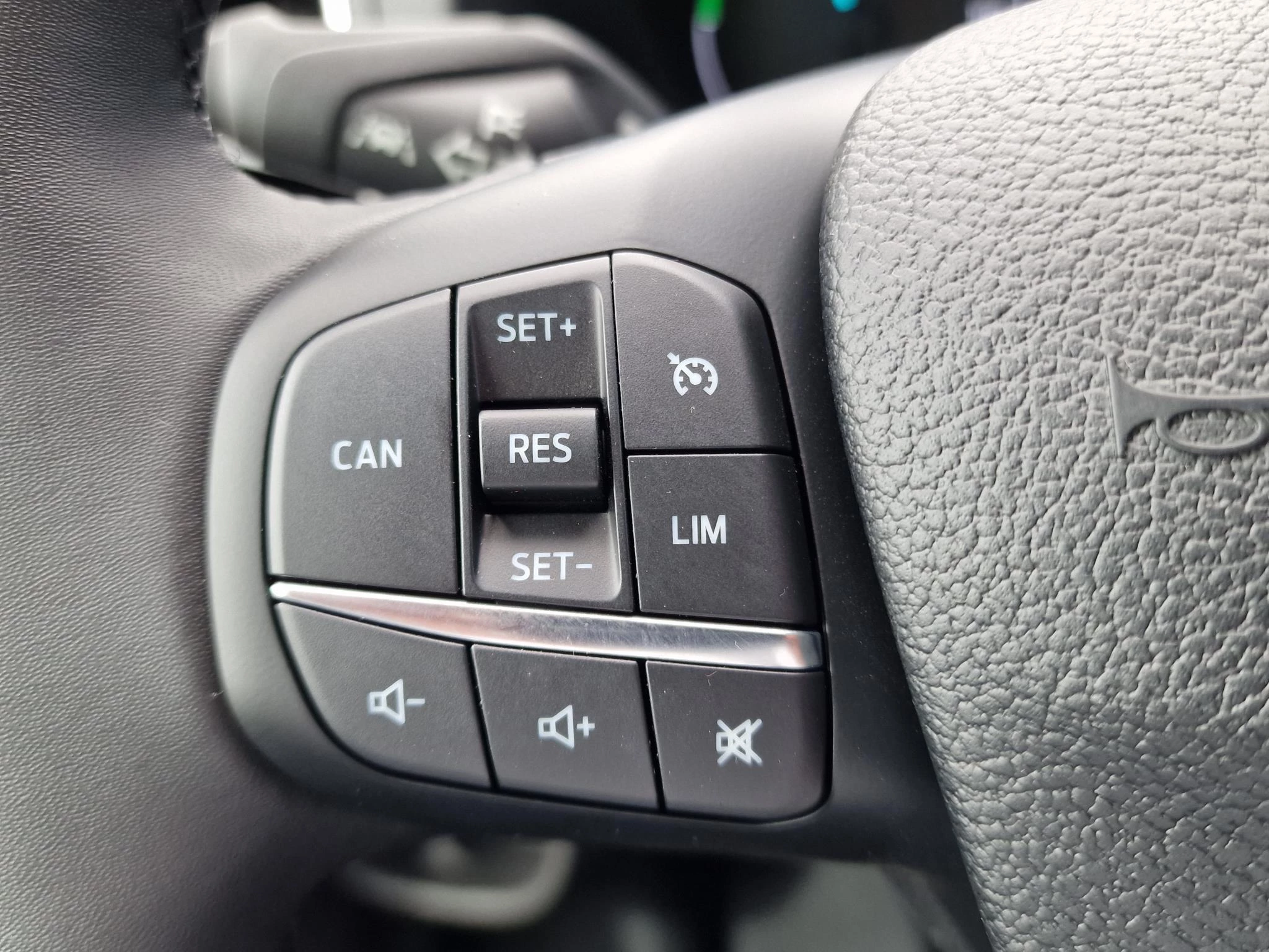 Ford-E-Transit-image-15