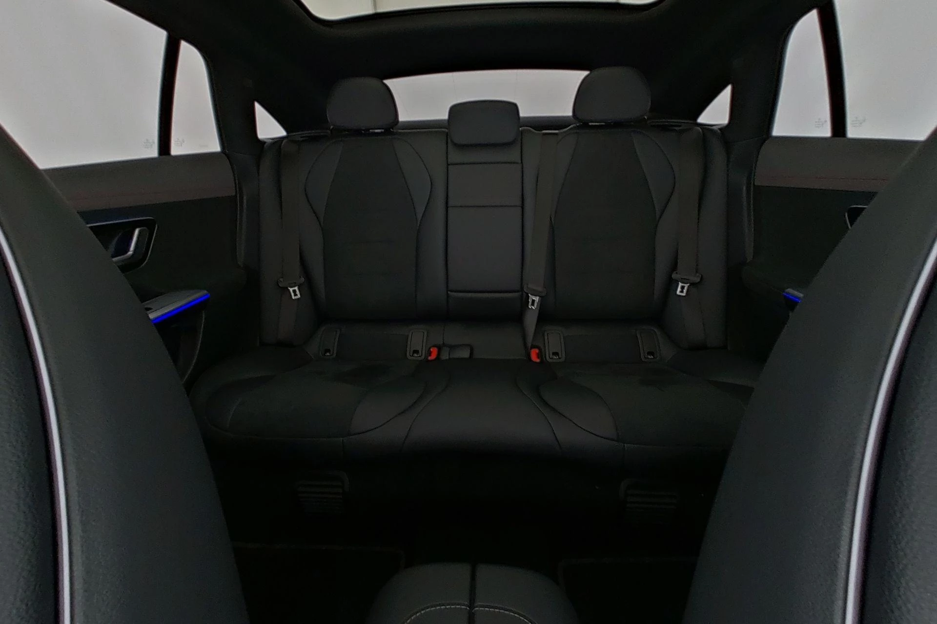 Mercedes-Benz EQE 350+ Star Edition + AIRMATIC + DIGITAL LIGHT + PANO DAK +