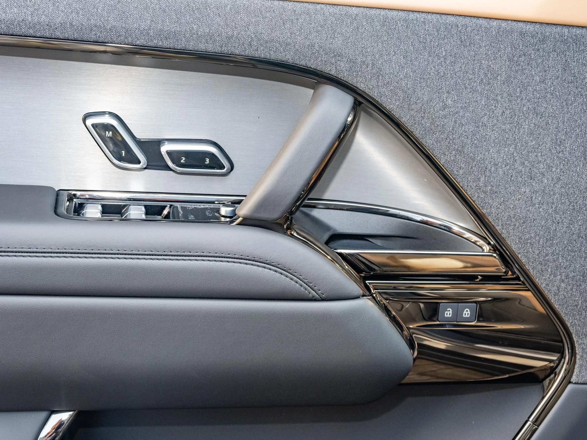 Land Rover-Range Rover Sport-image-17