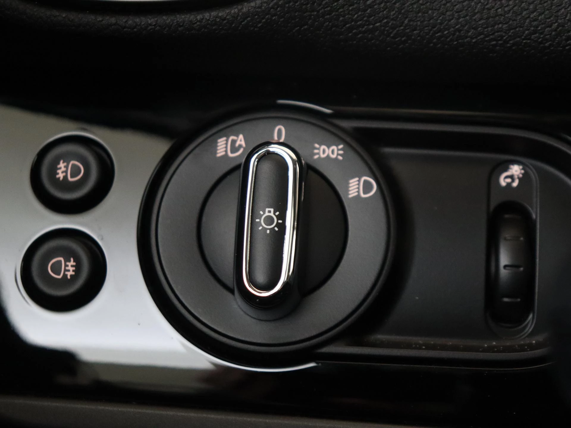 MINI-Countryman-image-23