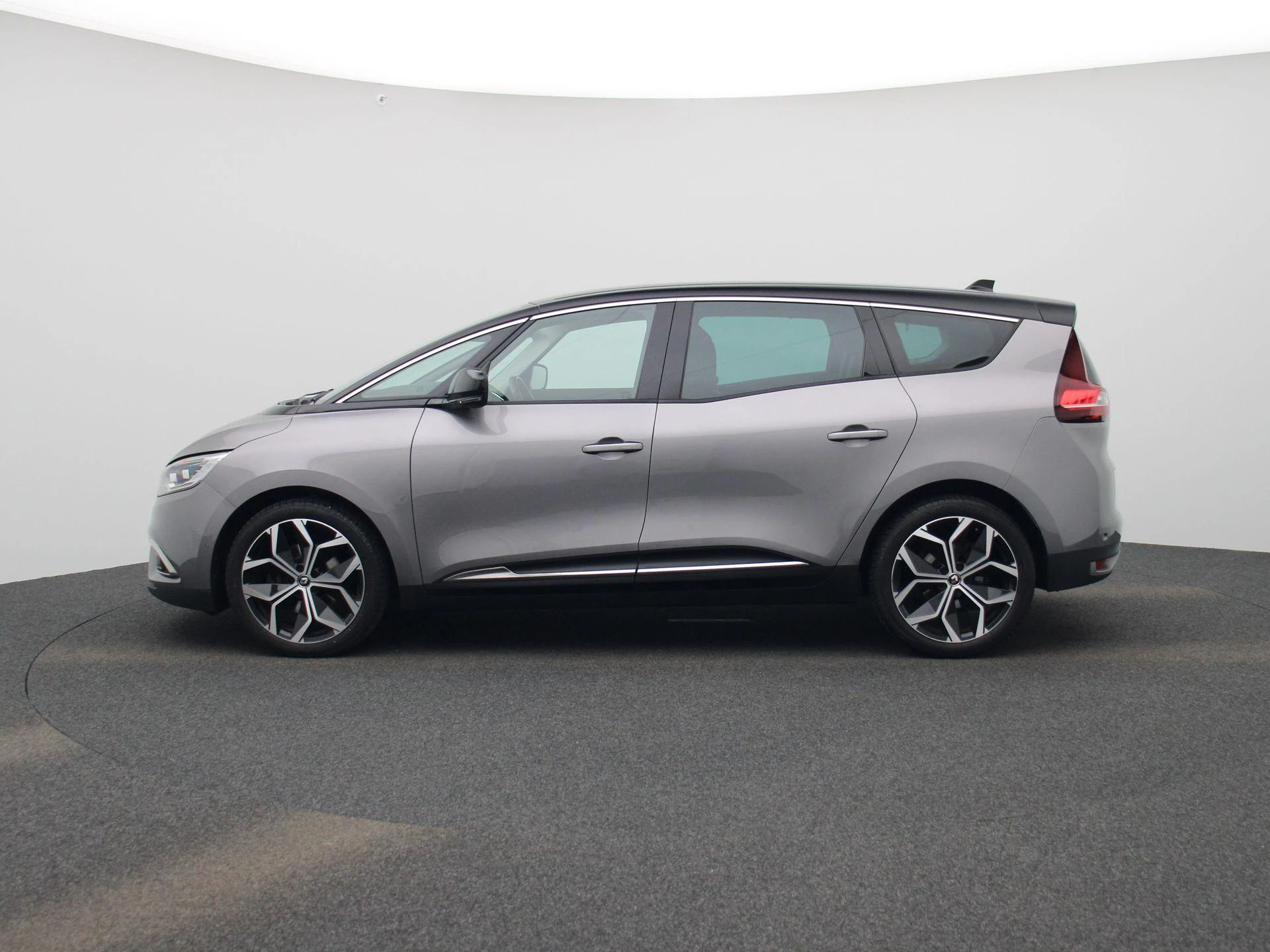 Renault Grand Scénic TCe 140 EDC GPF Intens 7P