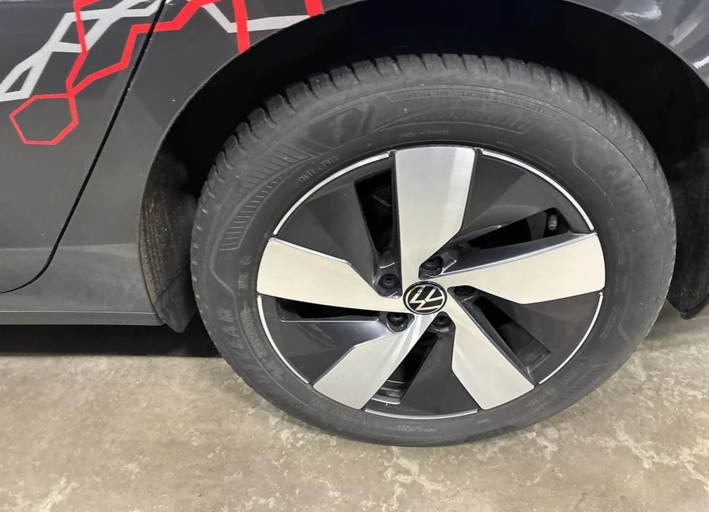 Volkswagen-Passat-image-4