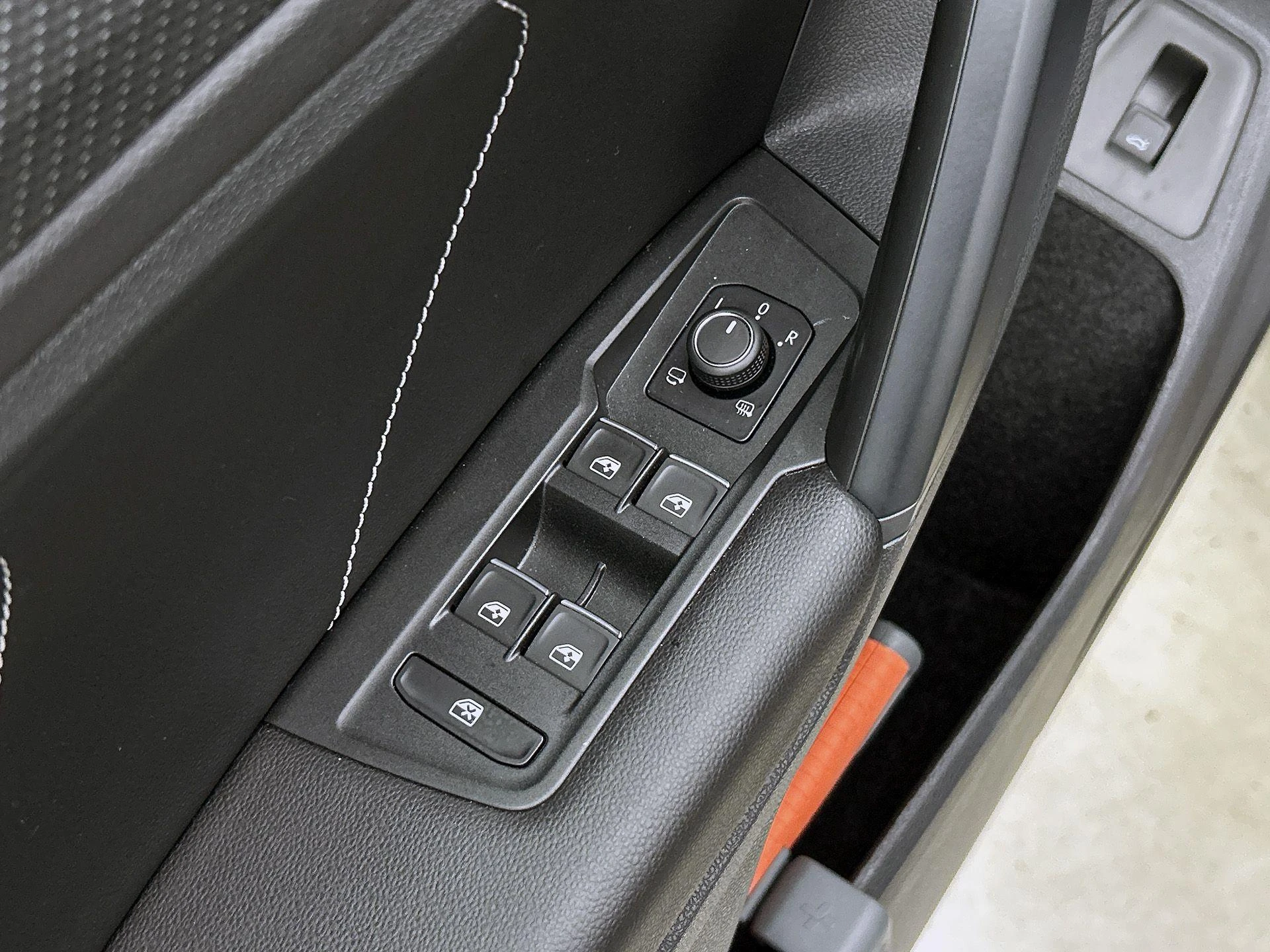 Volkswagen-Tiguan-image-34