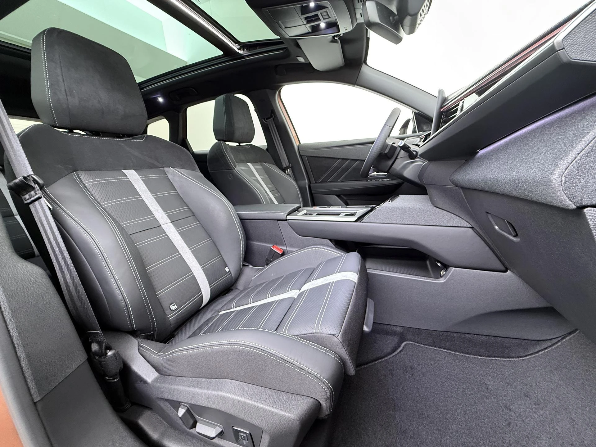 Opel-Grandland-image-36