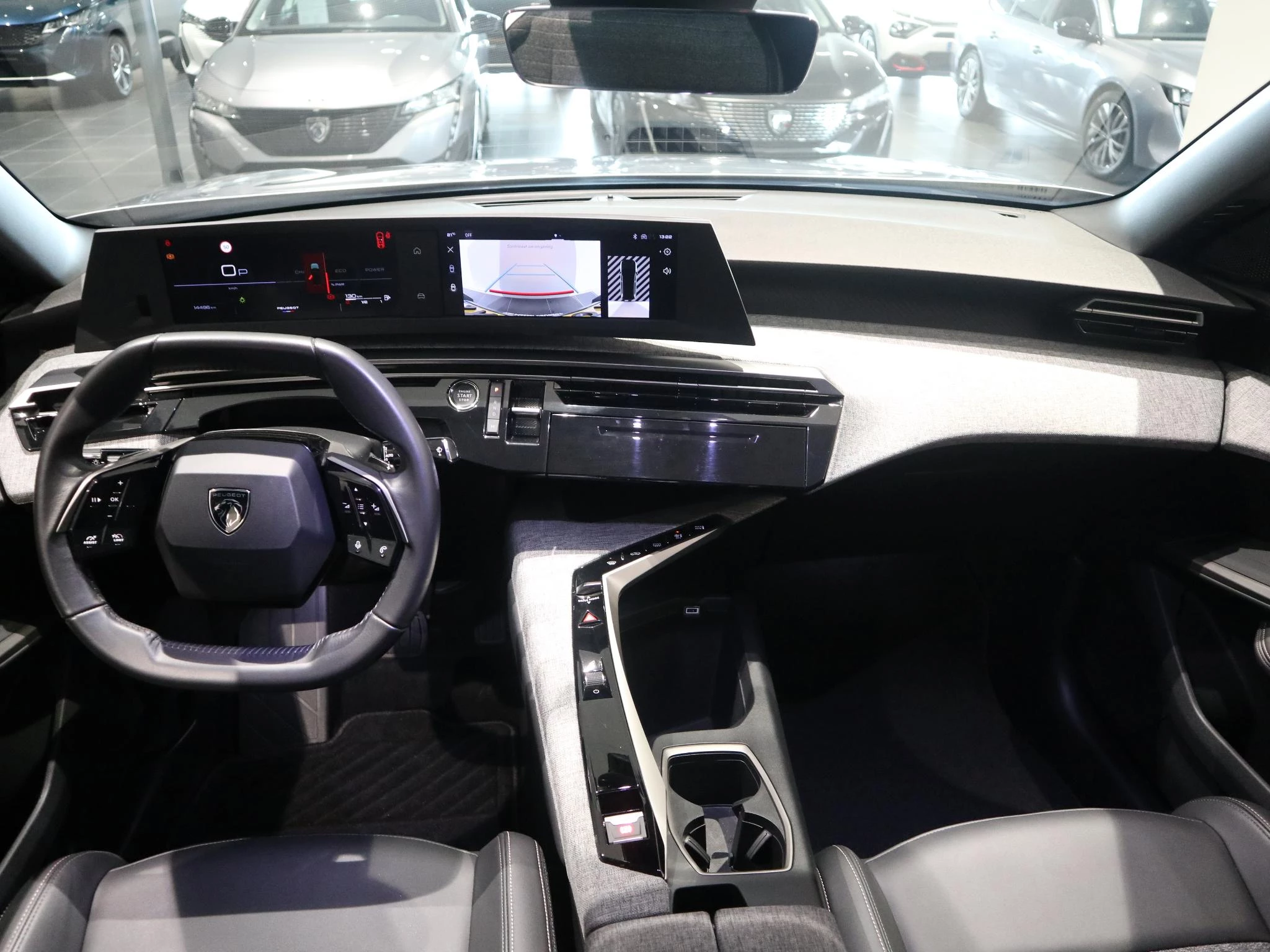Peugeot-5008-image-12