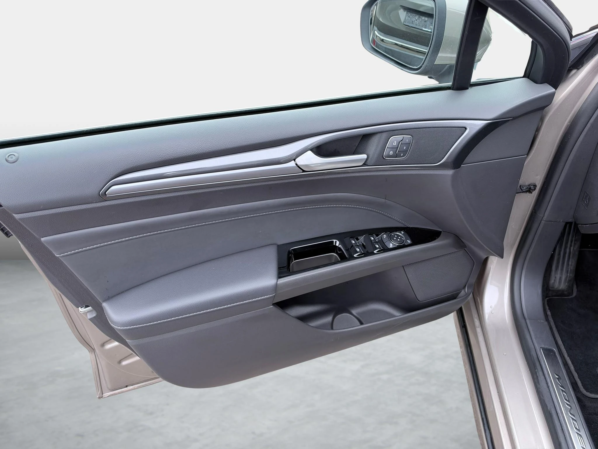 Ford-Mondeo-image-5