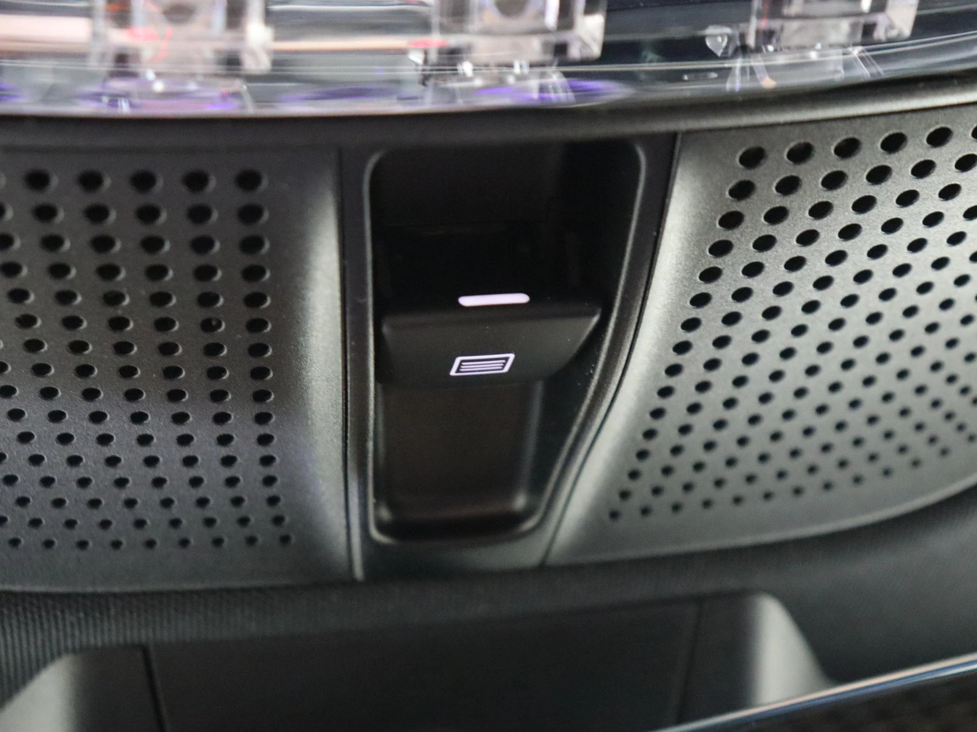 Mercedes-Benz-E-Klasse-image-32